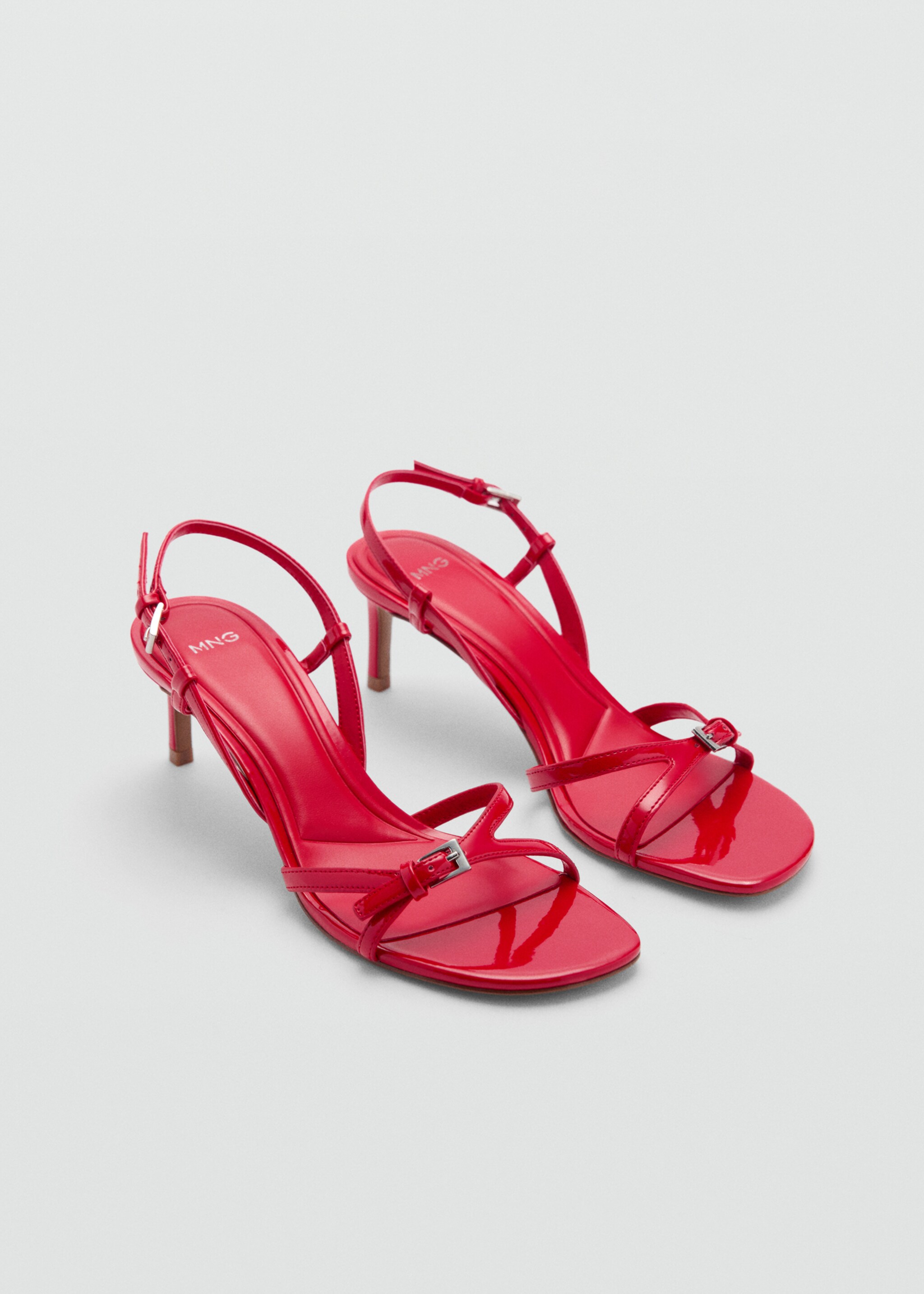 Heeled sandals with strap and buckle - Medium plane, Red. Ref: 77032927-00.