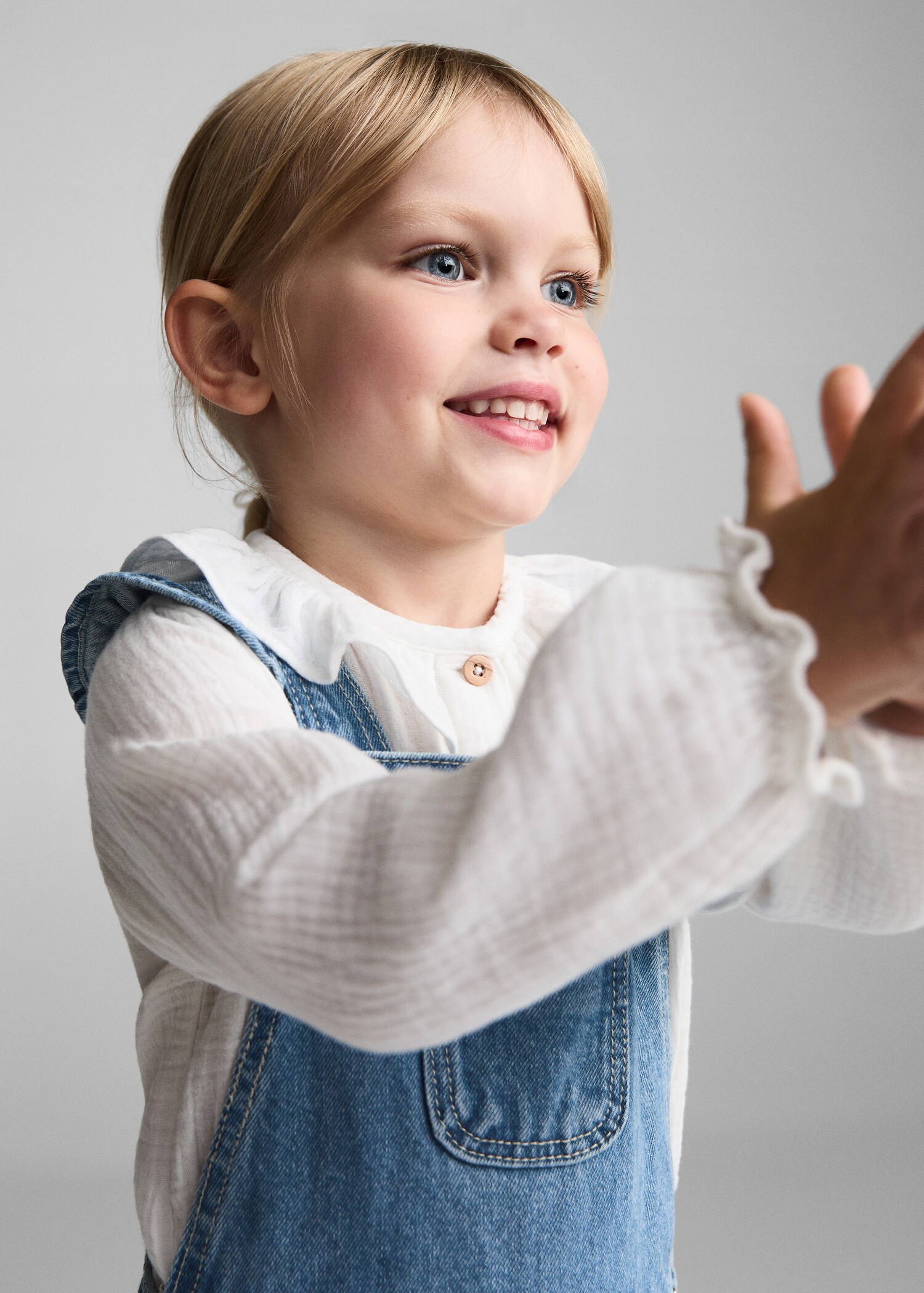 Frills denim dungarees - Details of the article 1