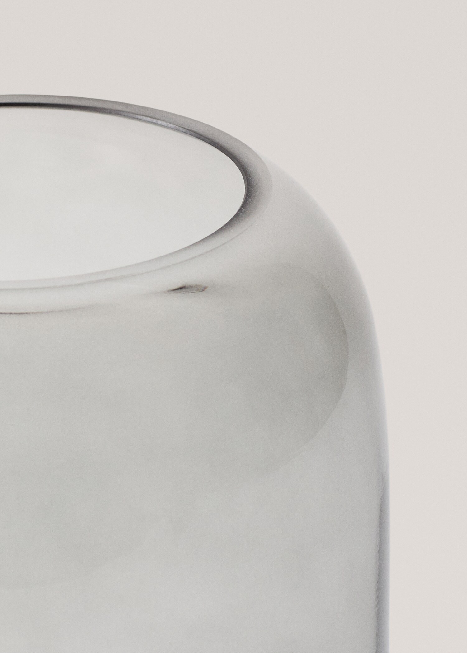Grey glass vase 15.5x22cm - Details of the article 1