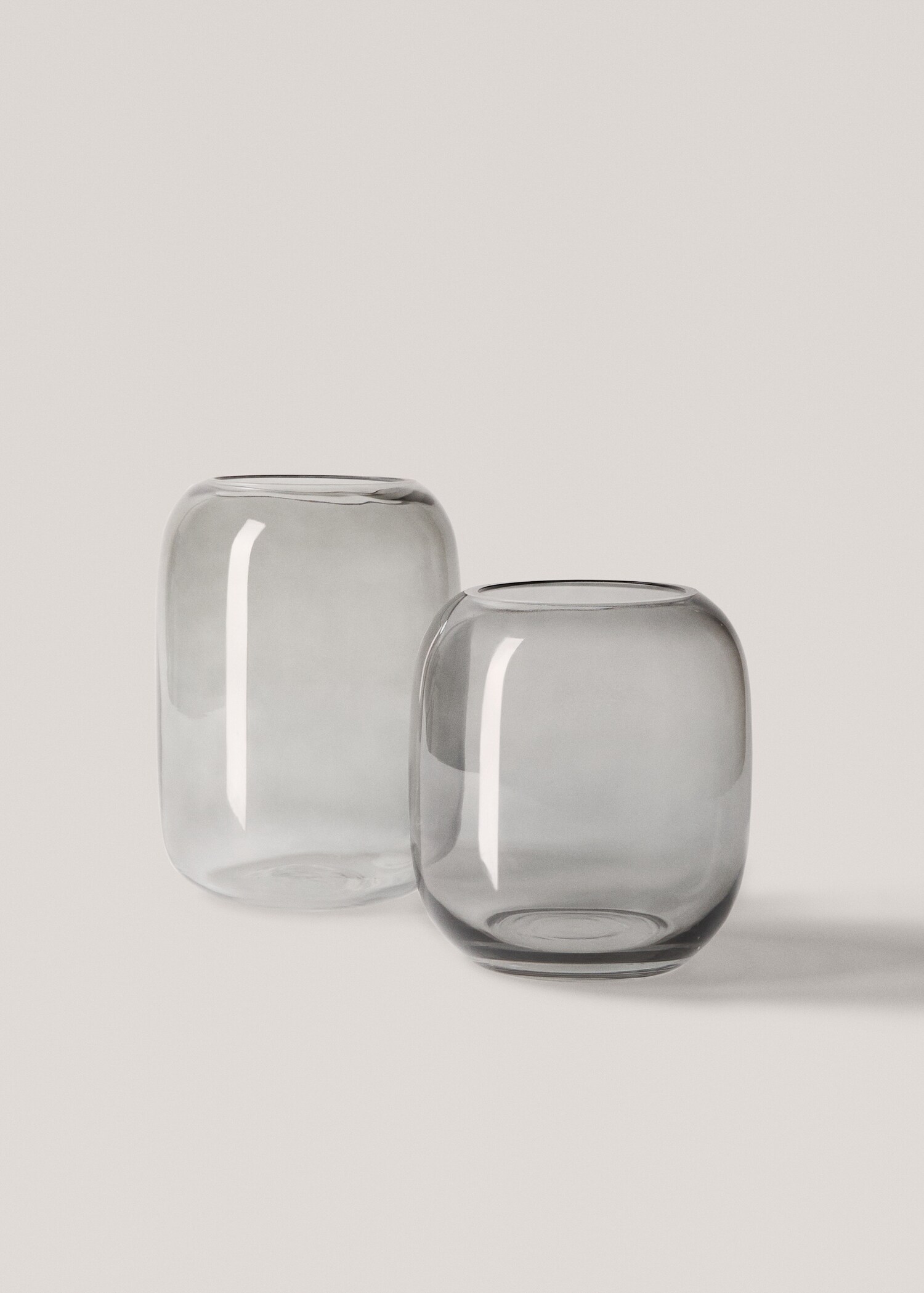 Grey glass vase 15.5x17.5cm - Details of the article 3