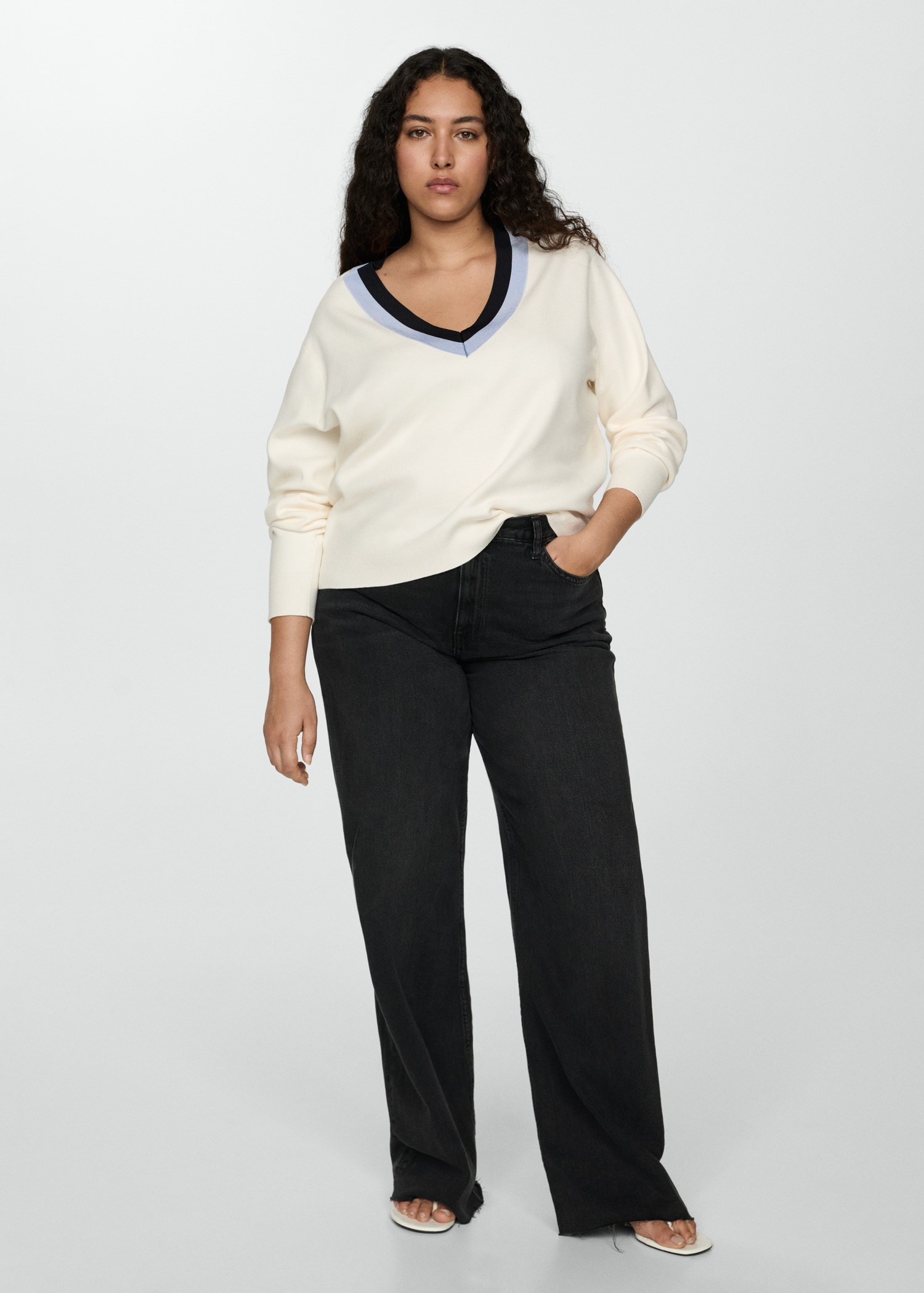 Striped sweater detail - Details of the article 3