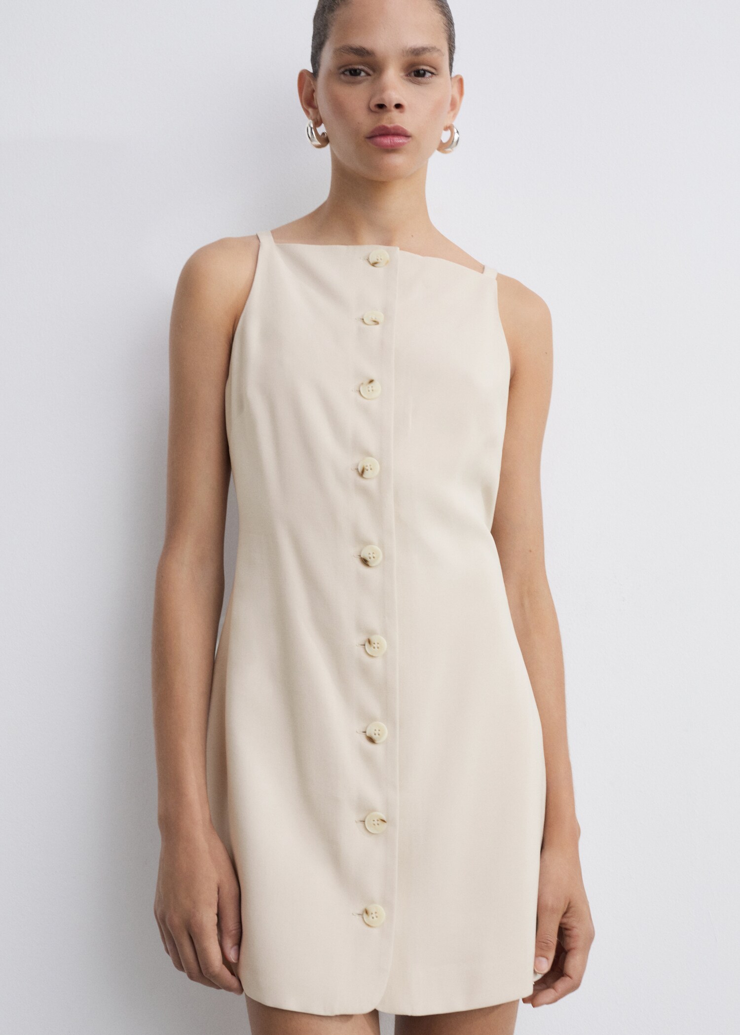 Vestido corto botones - Plano medio