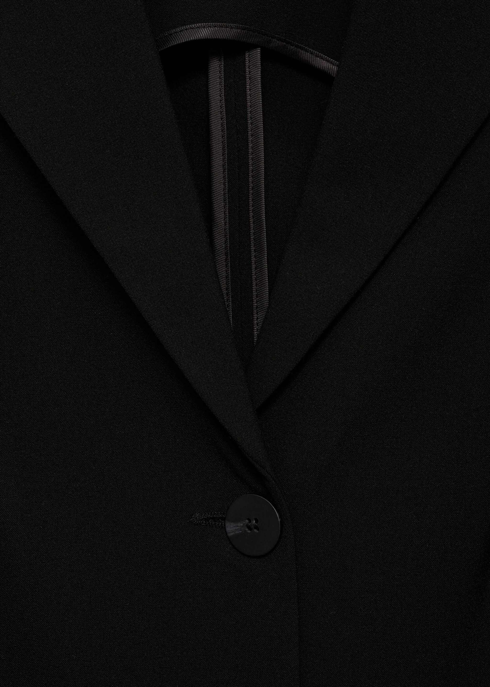 Short dress with lapel - Details of the article 8