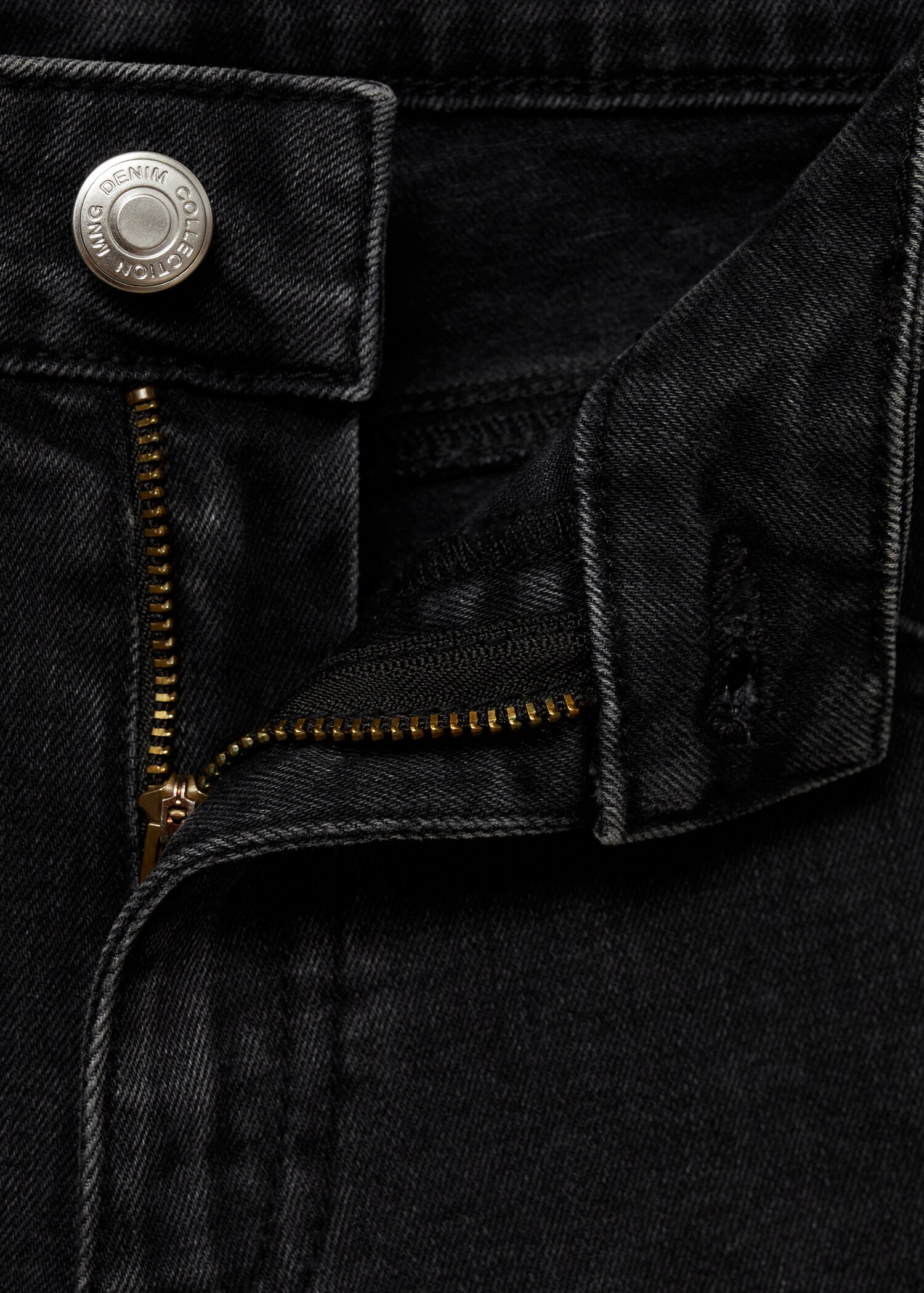 Flared jeans with studs - Details of the article 0