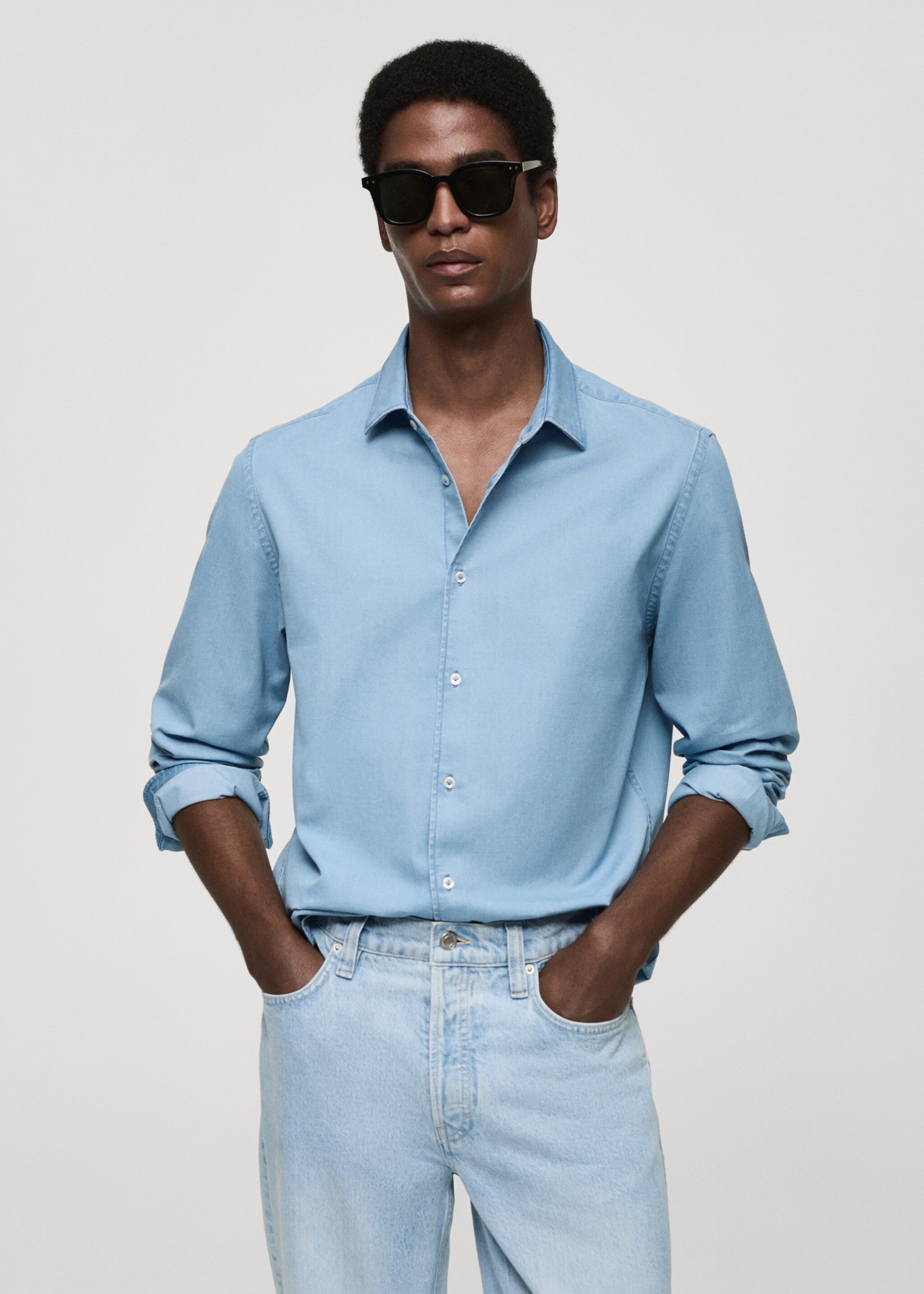 Camisa regular fit chambray algodón - Plano medio