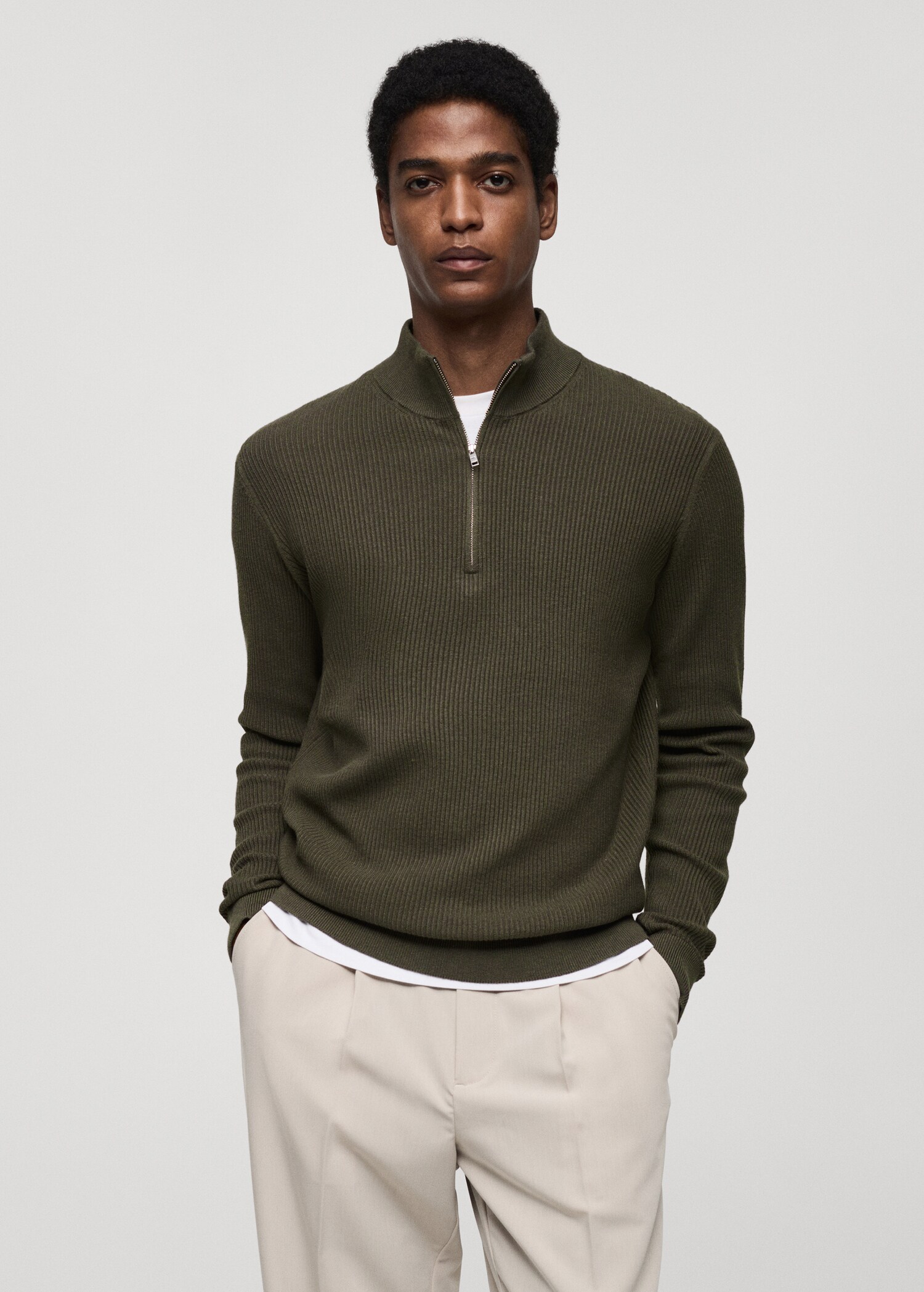 Pull-over maille côtelée col zippé - Plan moyen