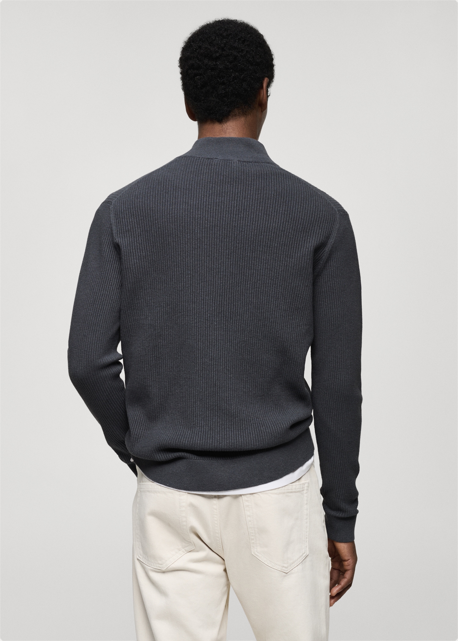 Perkins-neck ribbed sweater with zip - Reverse of the article