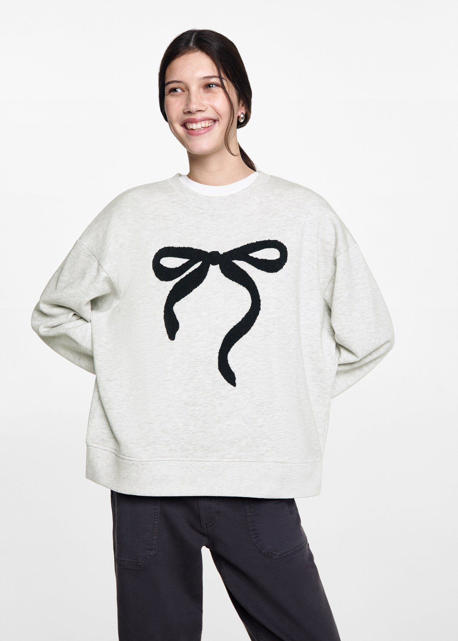 Kabartma sesenli sweatshirt - Orta plan