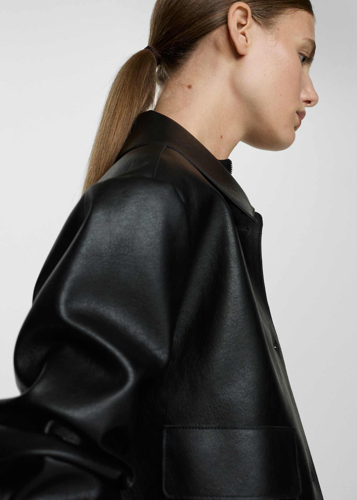 Leather-effect jacket with pockets - Details of the article 6
