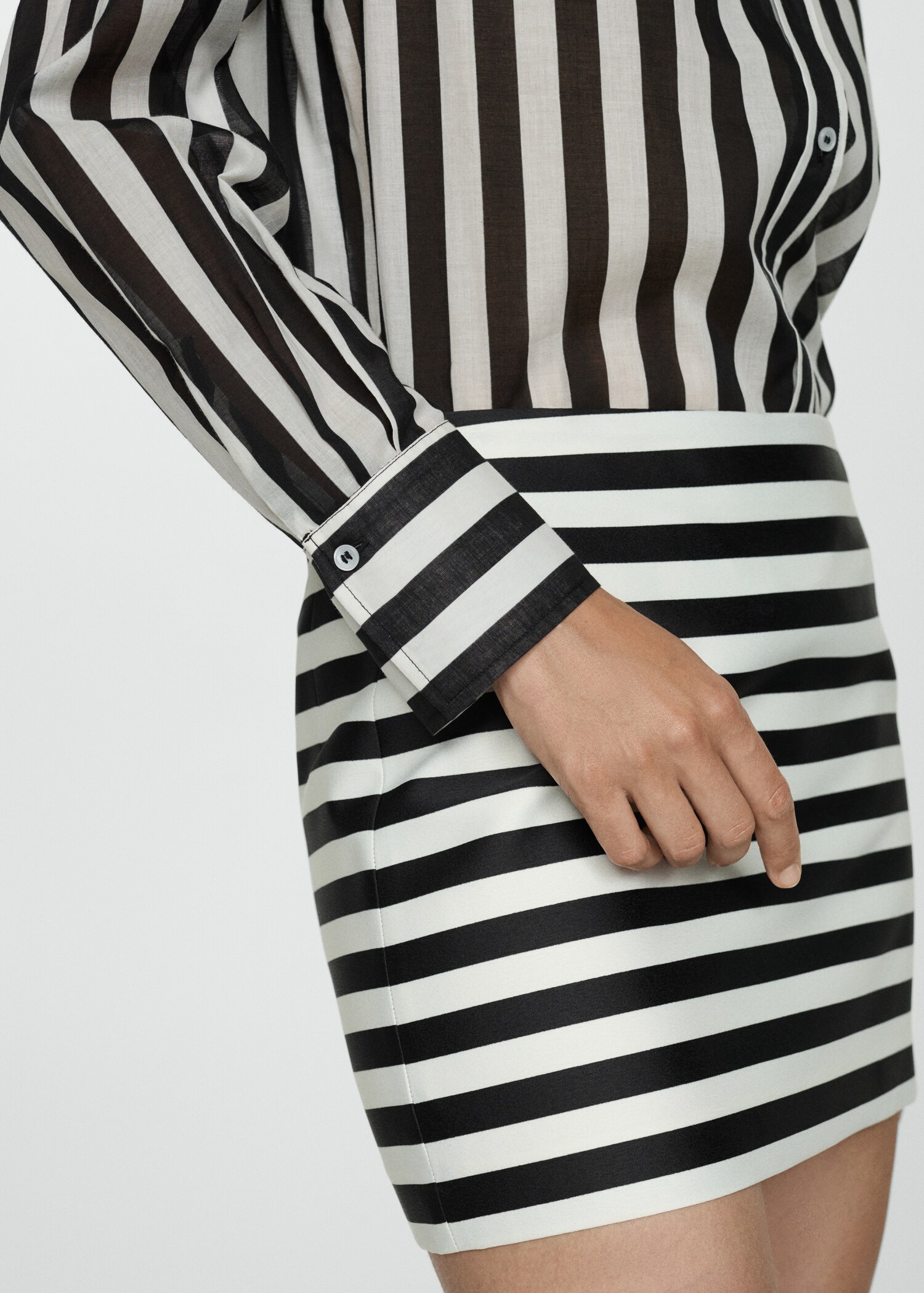 Chemise 100 % coton semi-transparente rayures - Détail de l'article 6
