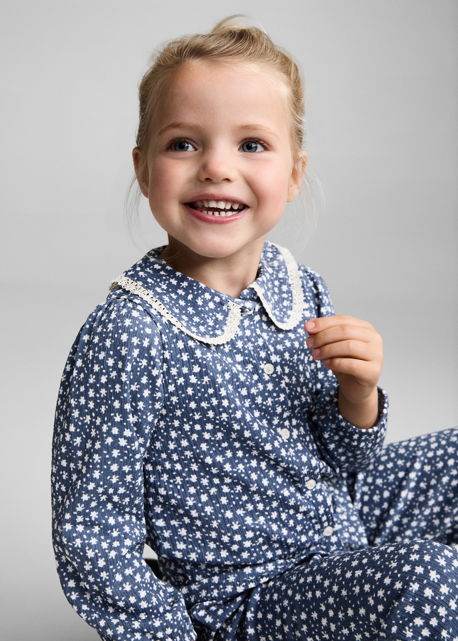 Blusa cuello babydoll estampada Niños MNG Ecuador