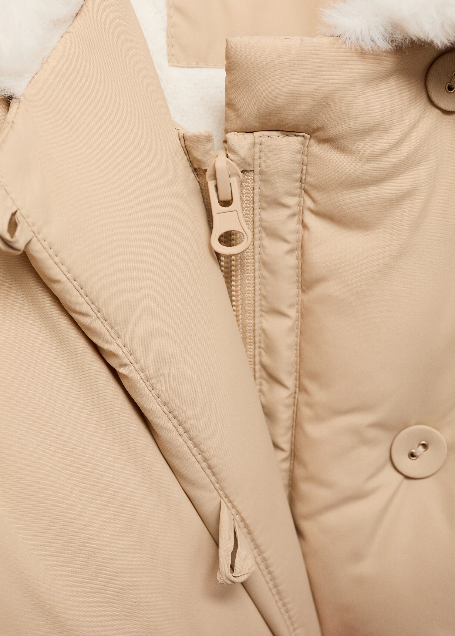 Fur-effect quilted coat - Details of the article 8