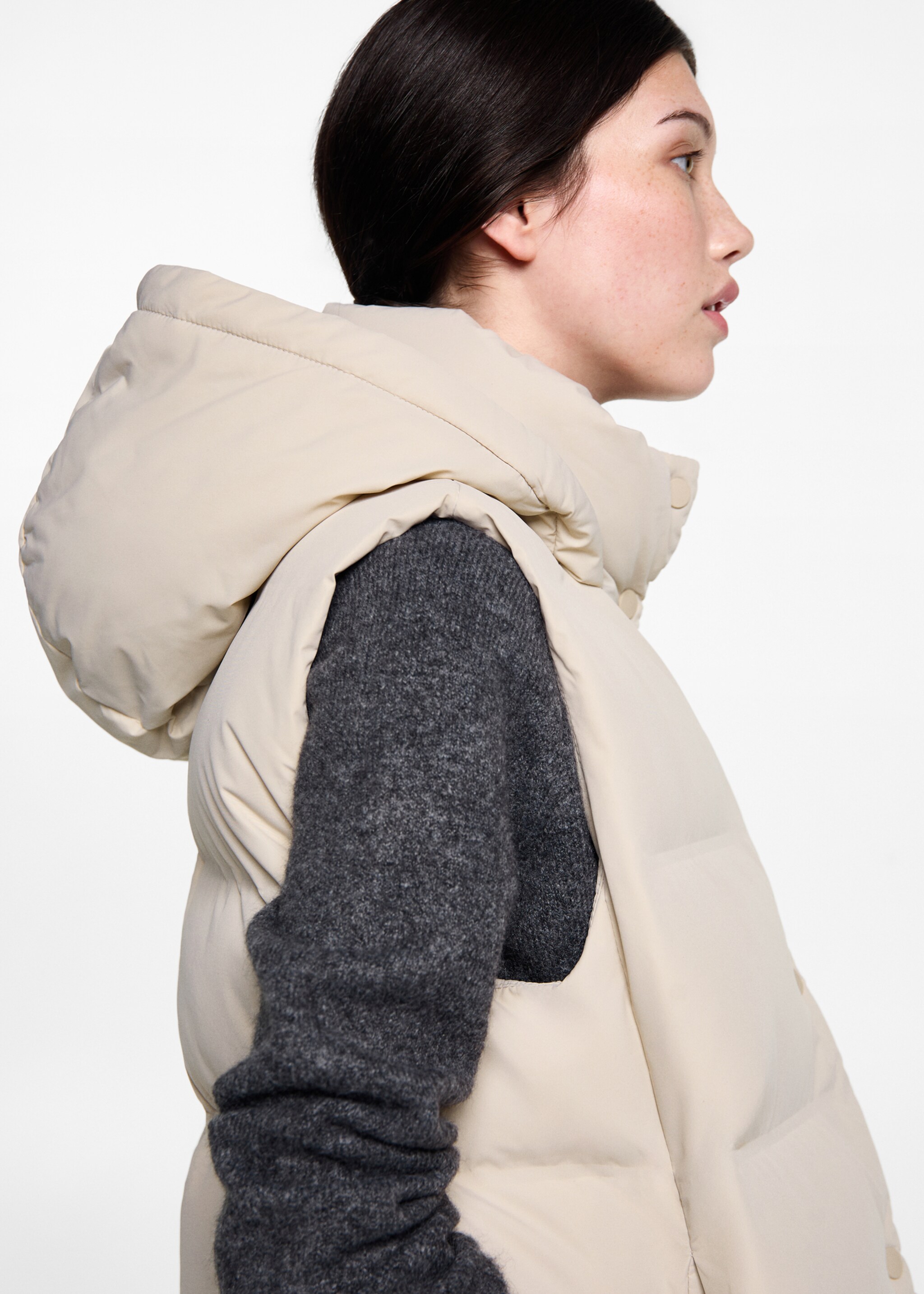 Gilet matelassé à capuche - Détail de l'article 1