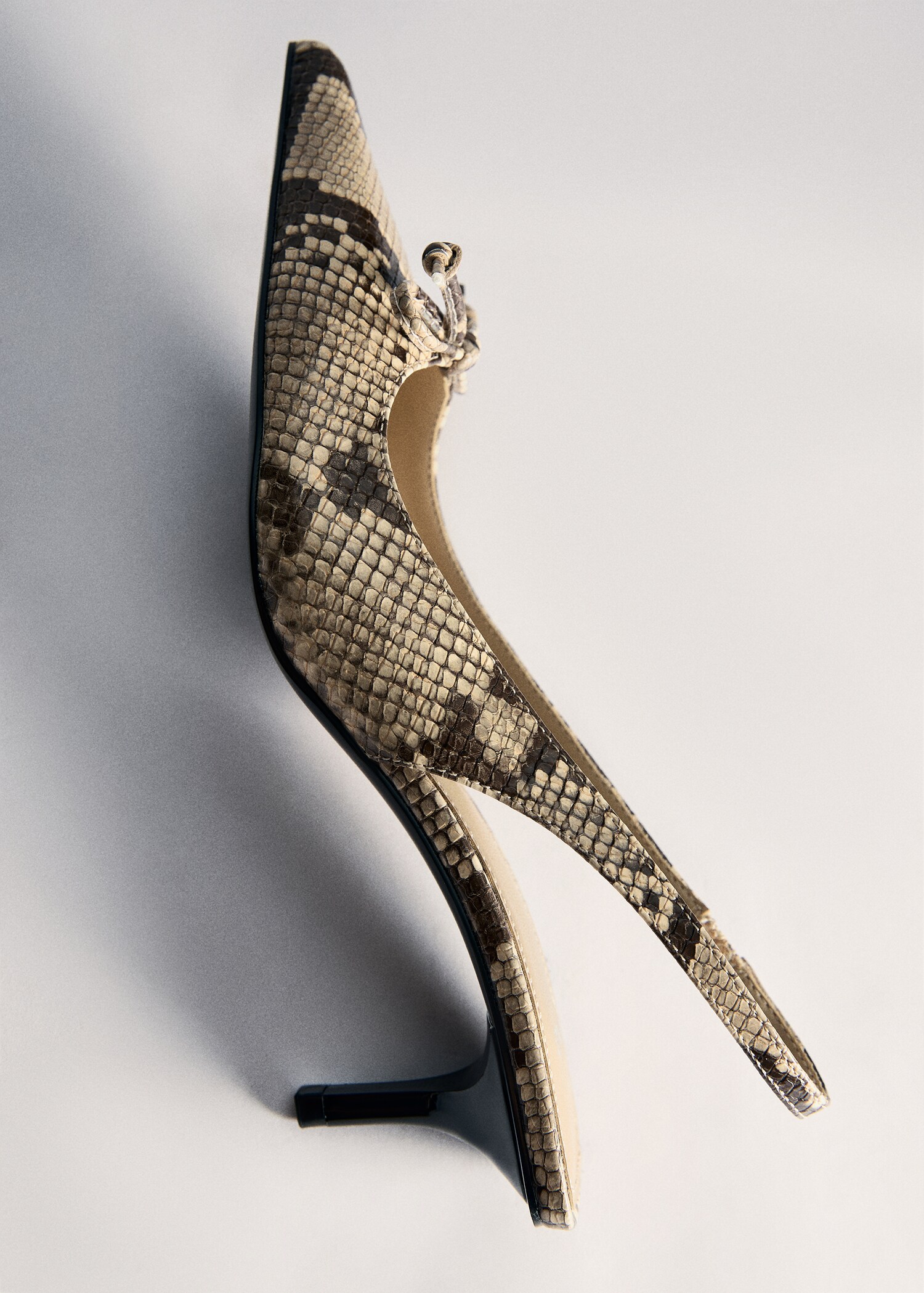 Kitten shoes with bow detail - Details of the article 5