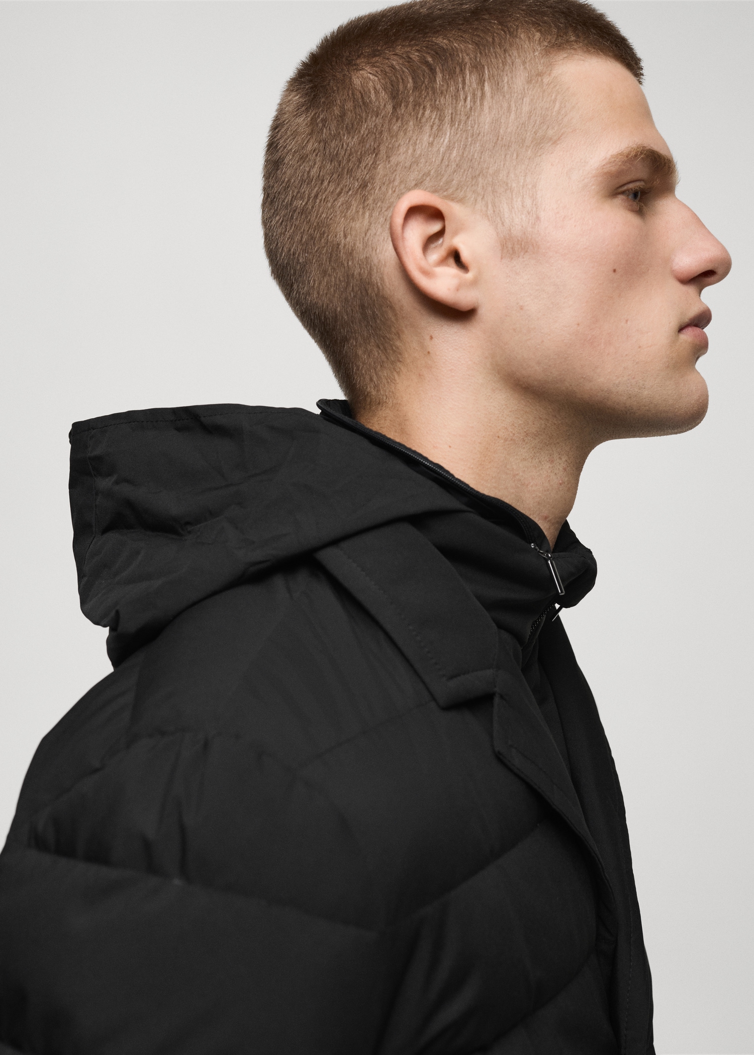Water-repellent feather-filled jacket - Details of the article 1