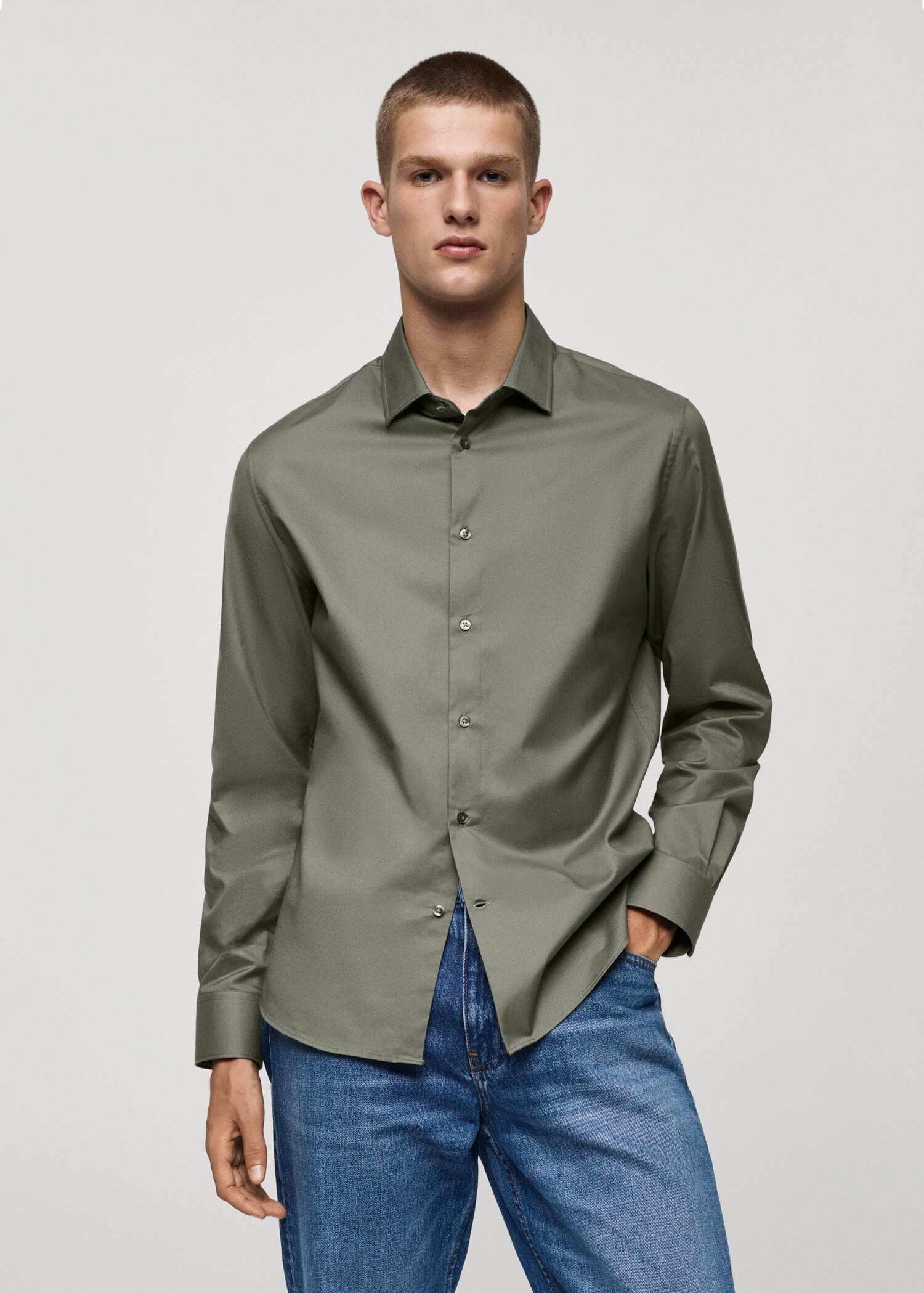Camisa regular fit 100% algodón - Plano medio