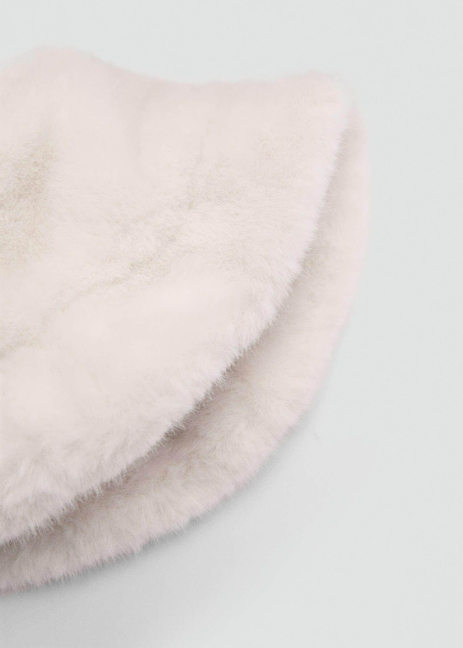 Hair-effect bucket hat - Details of the article 1