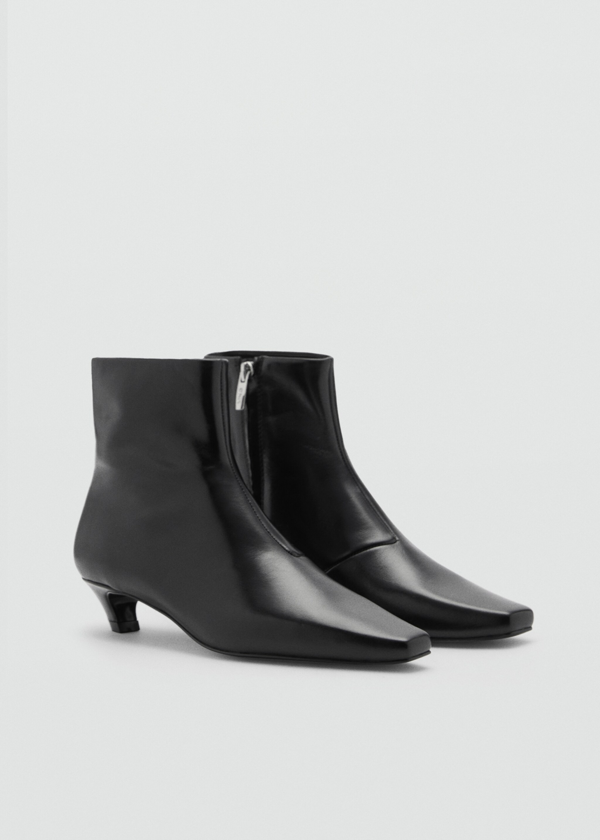 Bottines cuir talon kitten heel - Plan moyen