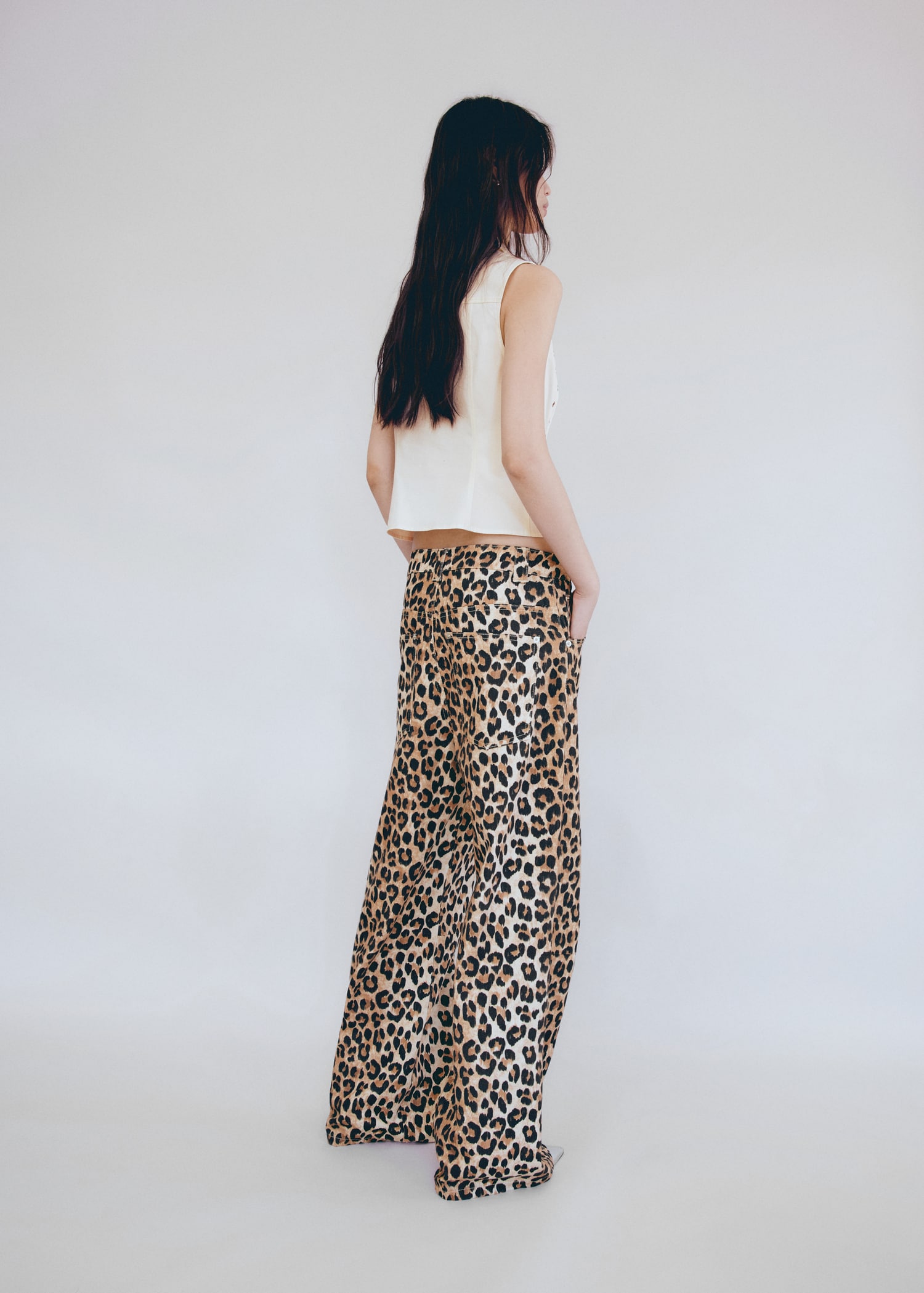 Leopard-print wideleg jeans - Reverse of the article