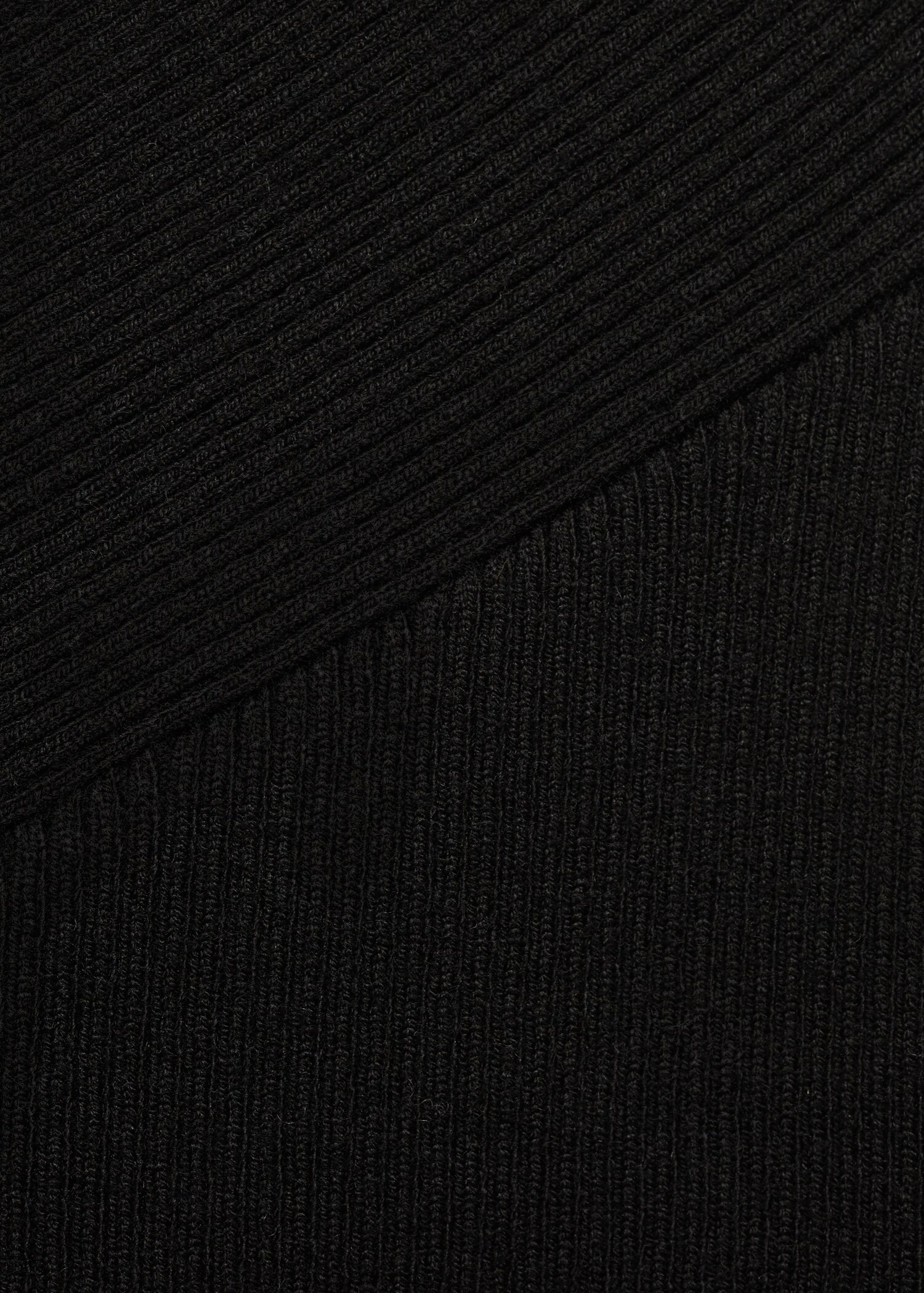 Plain asymmetrical top - Details of the article 8