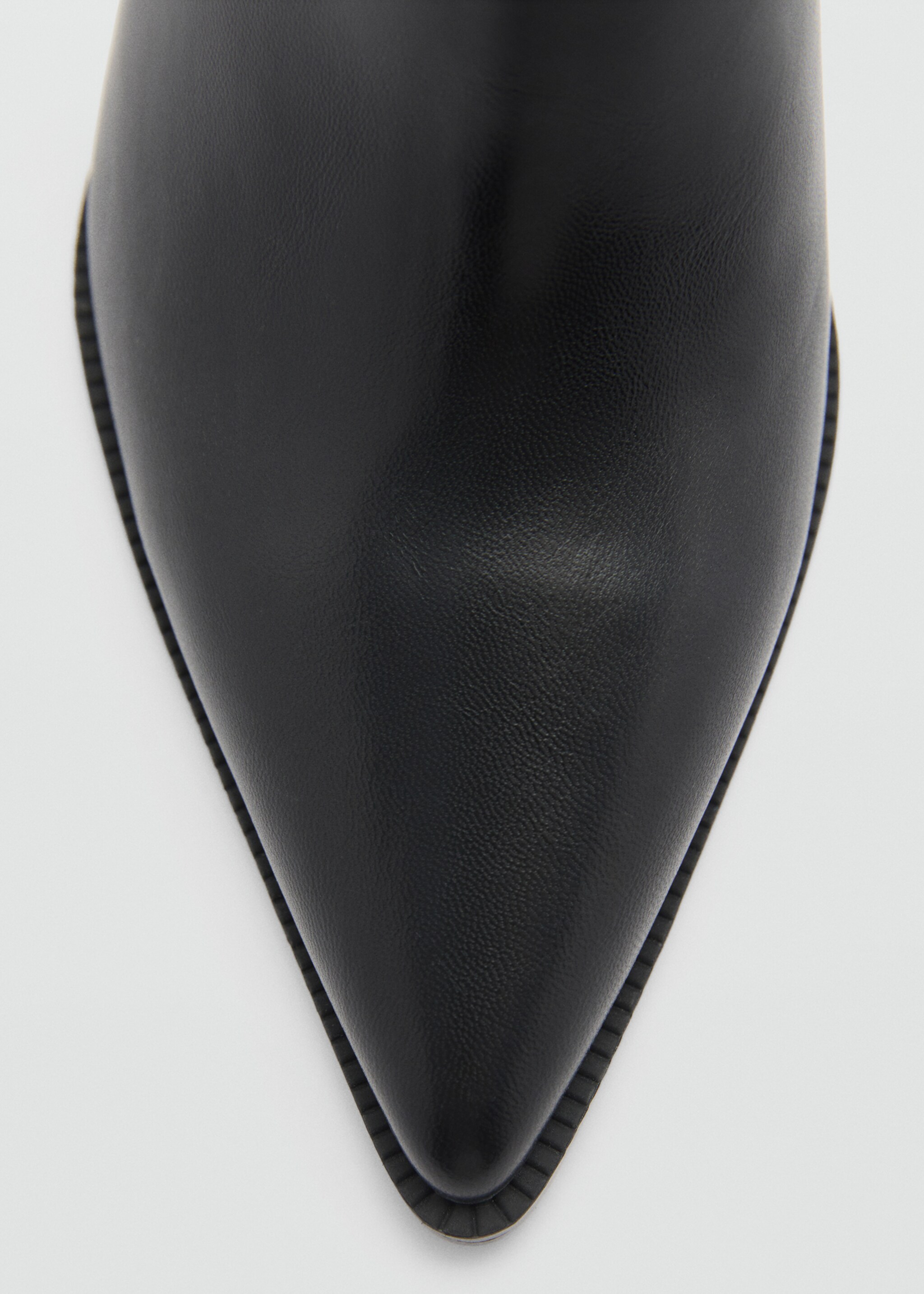Pointed heel ankle boot - Details of the article 2