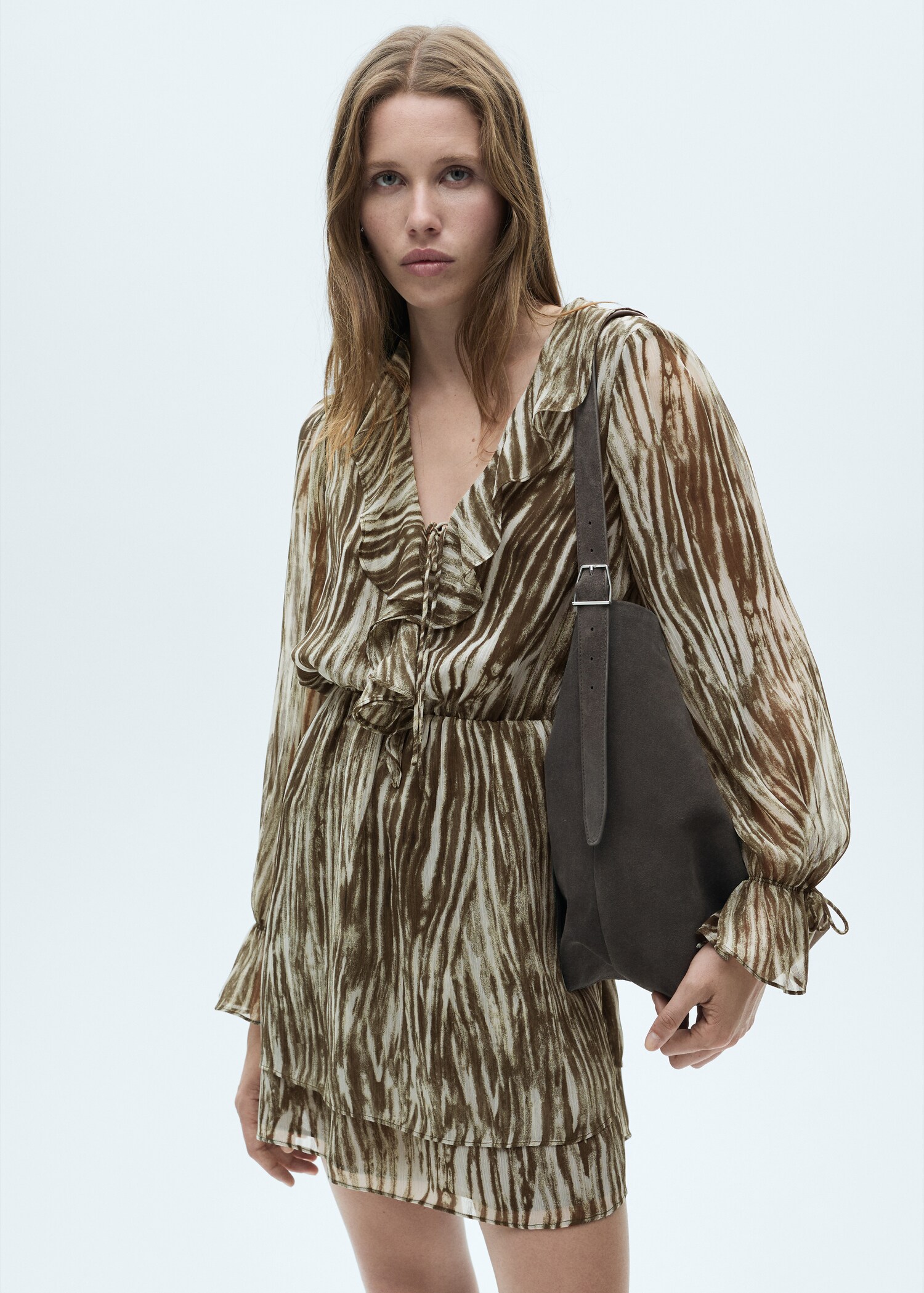 Robe courte imprimée volants - Plan moyen