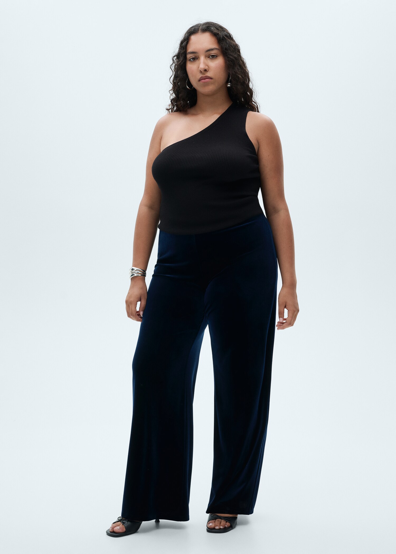 Velvet wide-leg pants - Details of the article 3