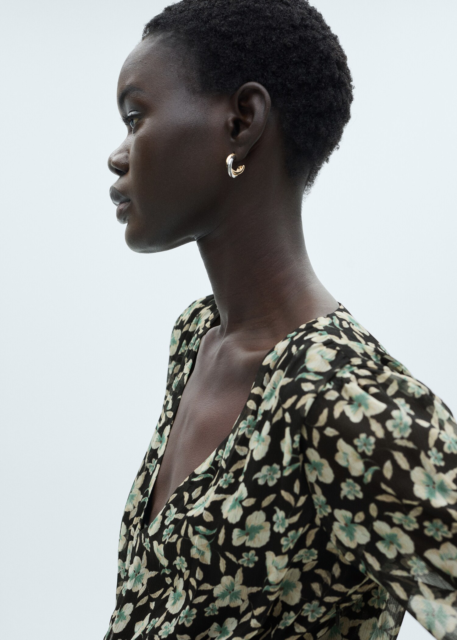Robe en gaze à fleurs - Détail de l'article 1