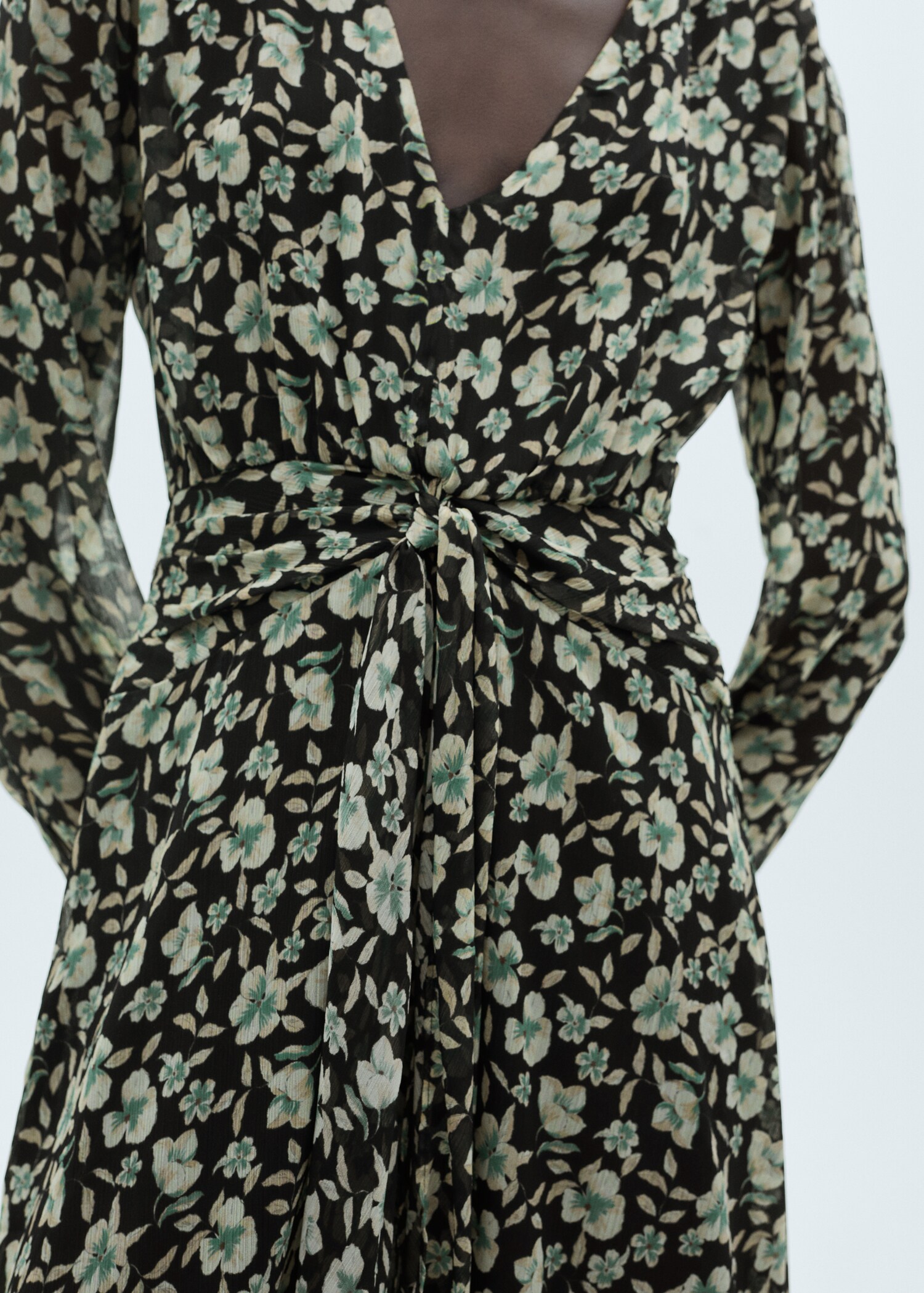 Robe en gaze à fleurs - Détail de l'article 6