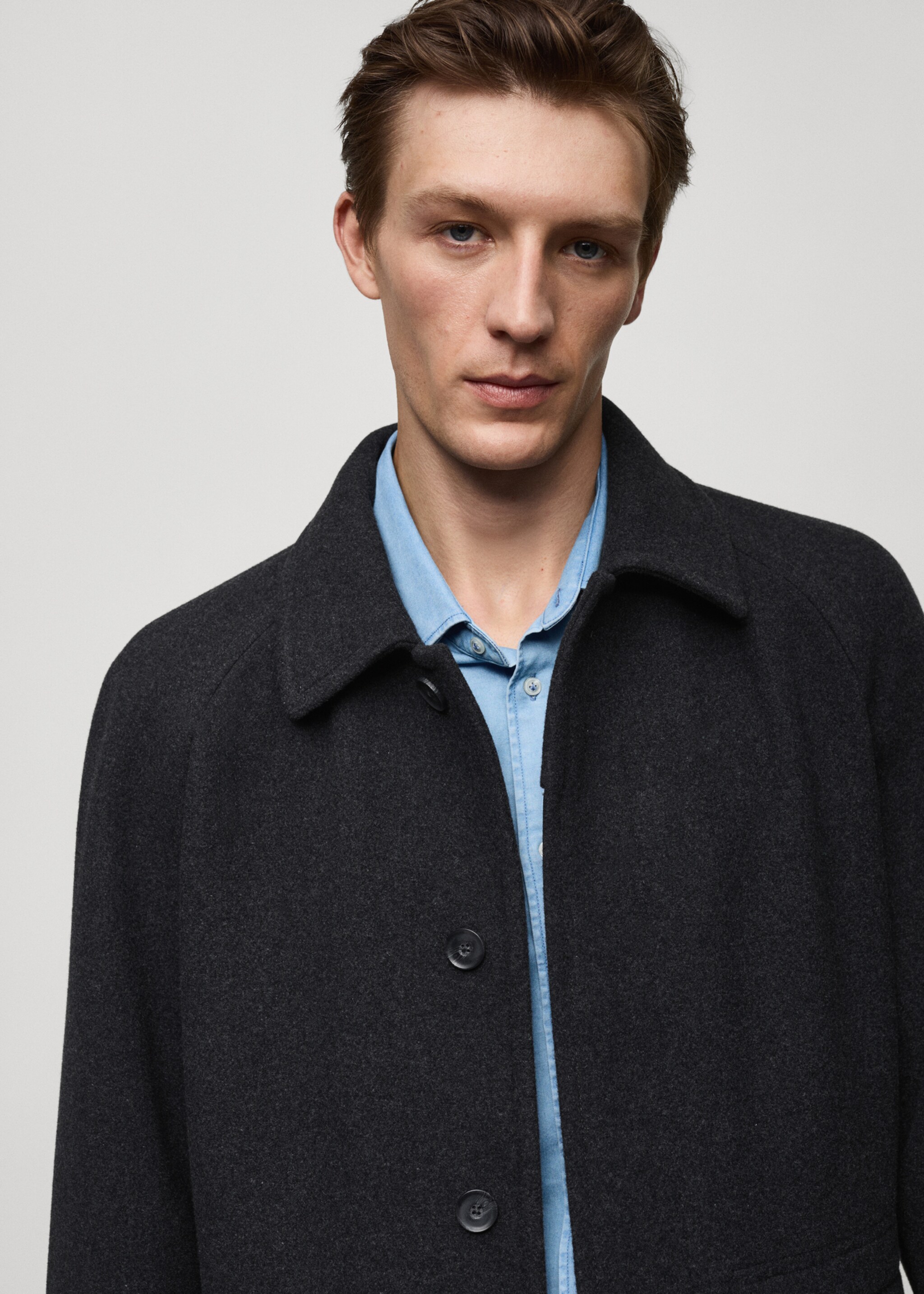 Pocketed wool coat - Details of the article 1