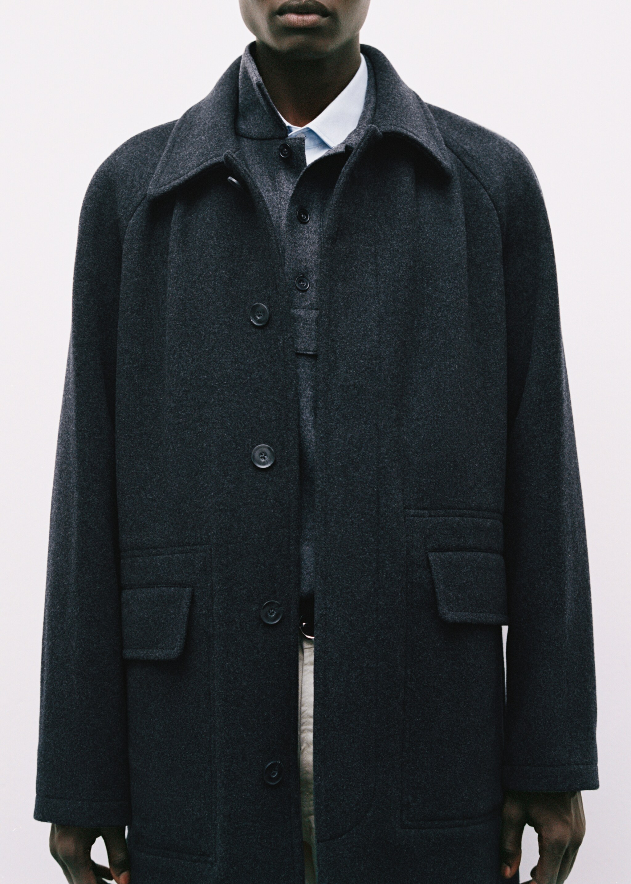 Pocketed wool coat - Details of the article 5