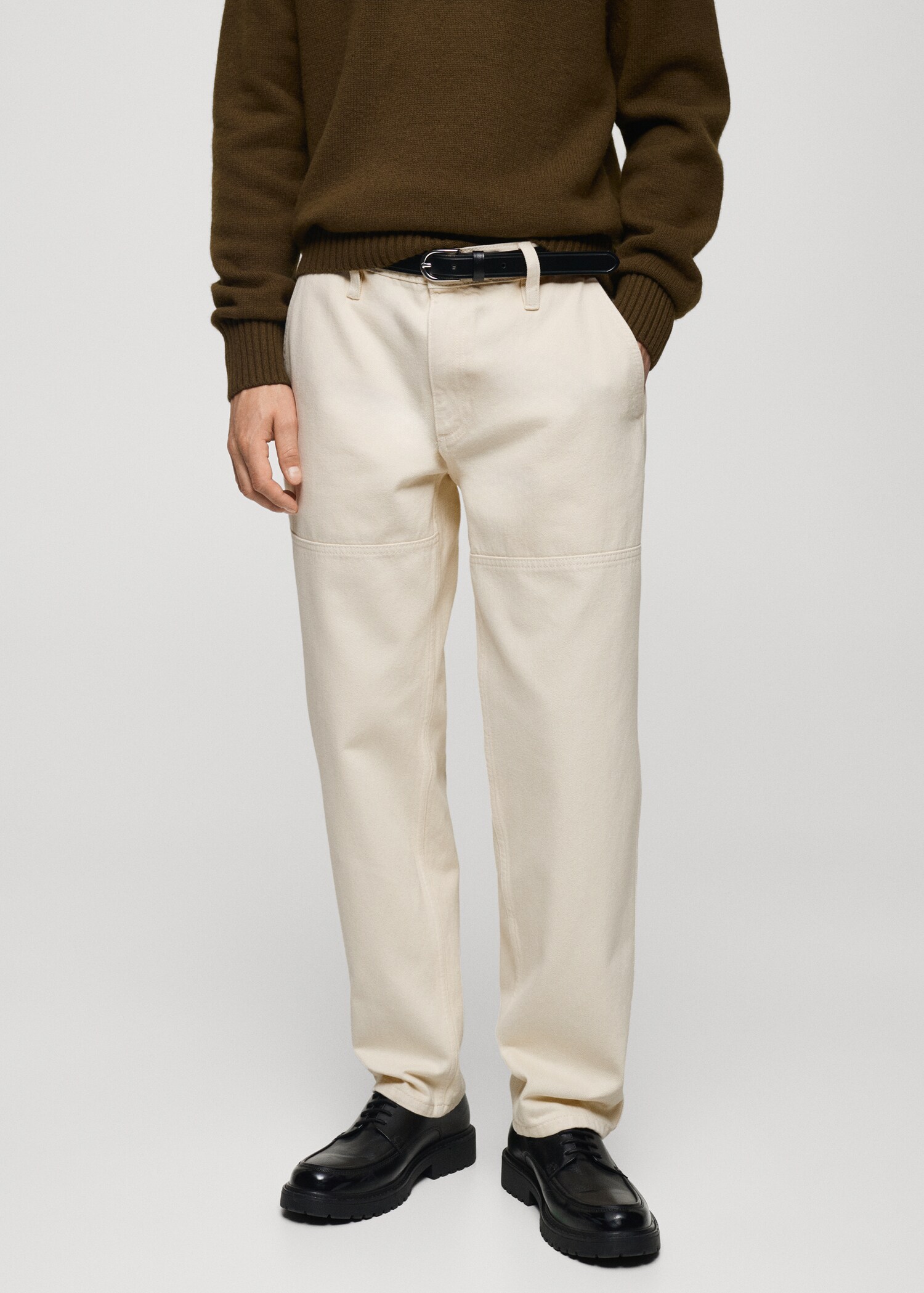 Regular-Fit-Jeans mit Nahtdetail - Mittlere Ansicht