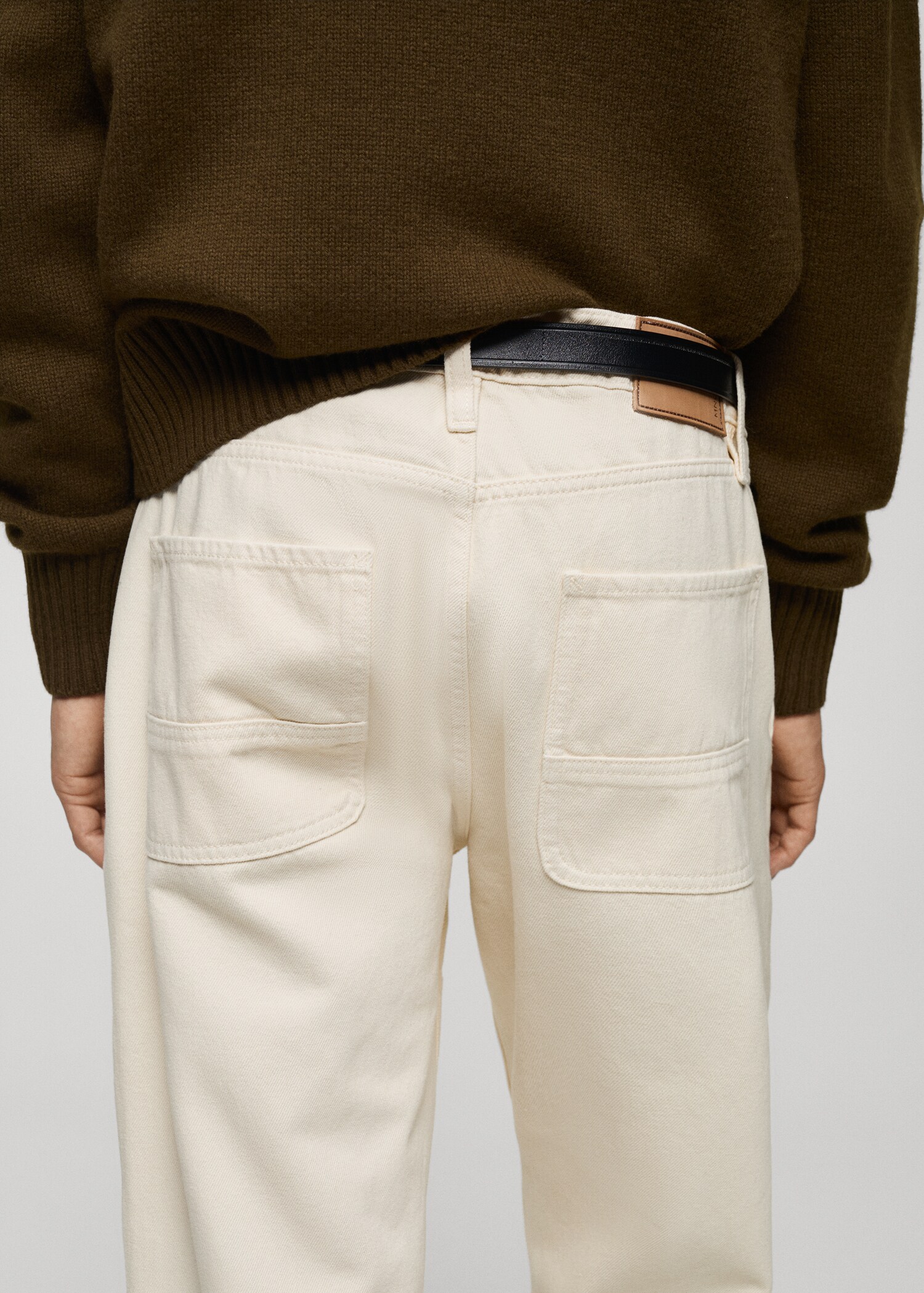 Regular-Fit-Jeans mit Nahtdetail - Detail des Artikels 6