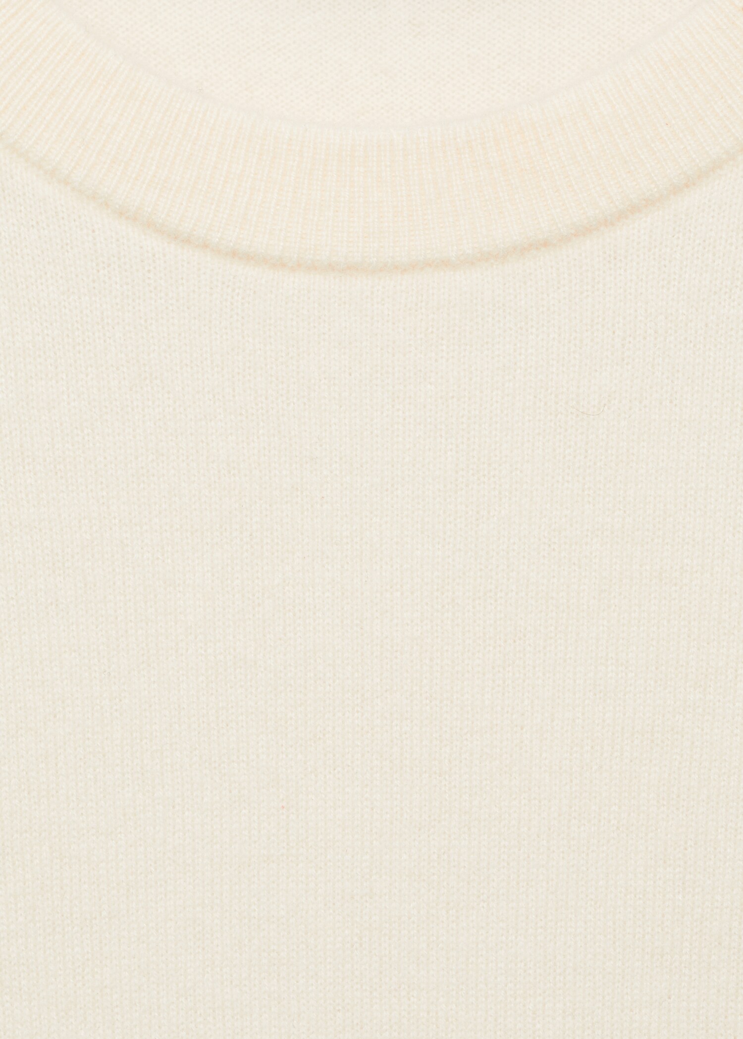 Camisola com mistura de lã e alpaca - Pormenor do artigo 8
