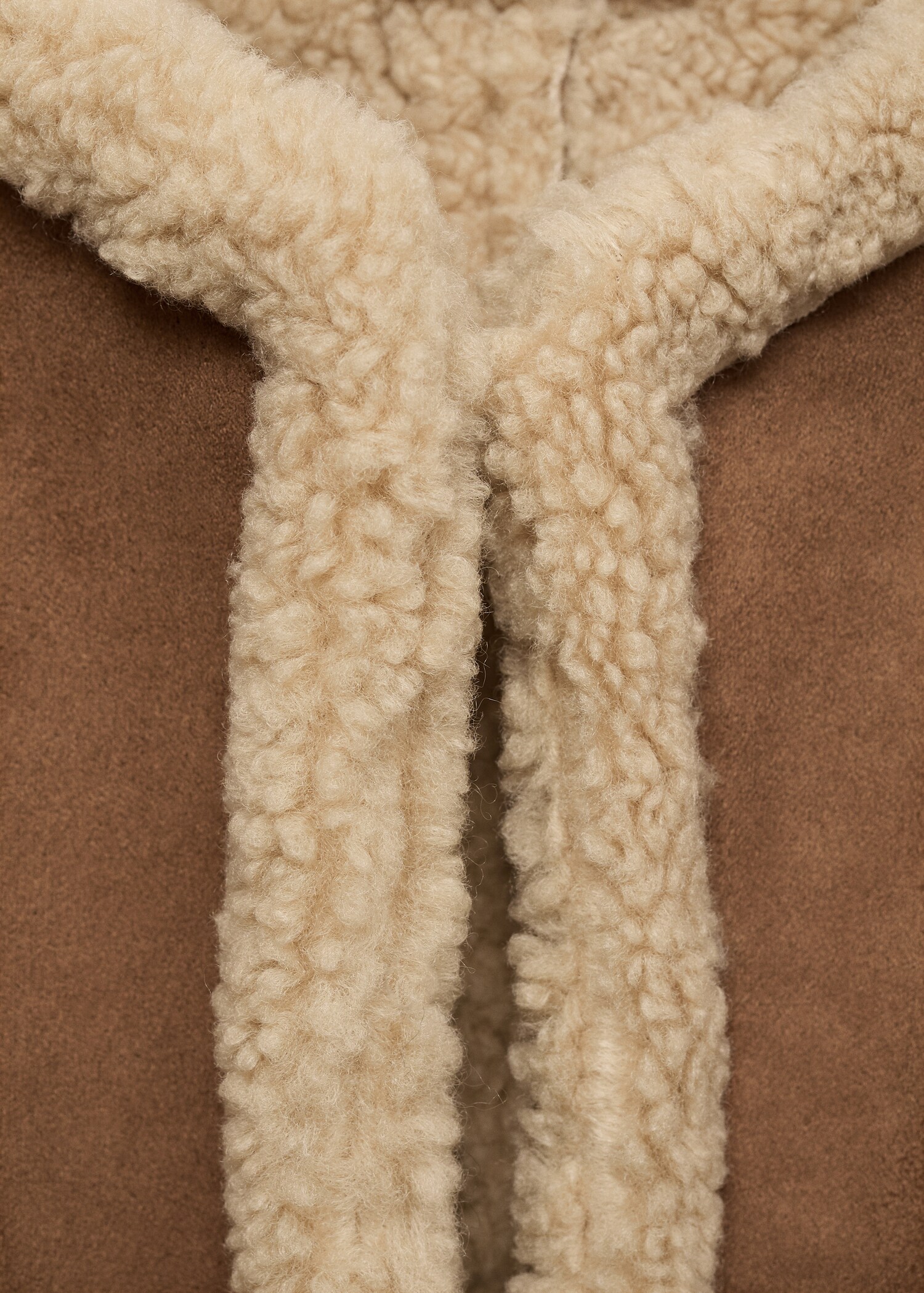 Shearling-effect gilet - Details of the article 8