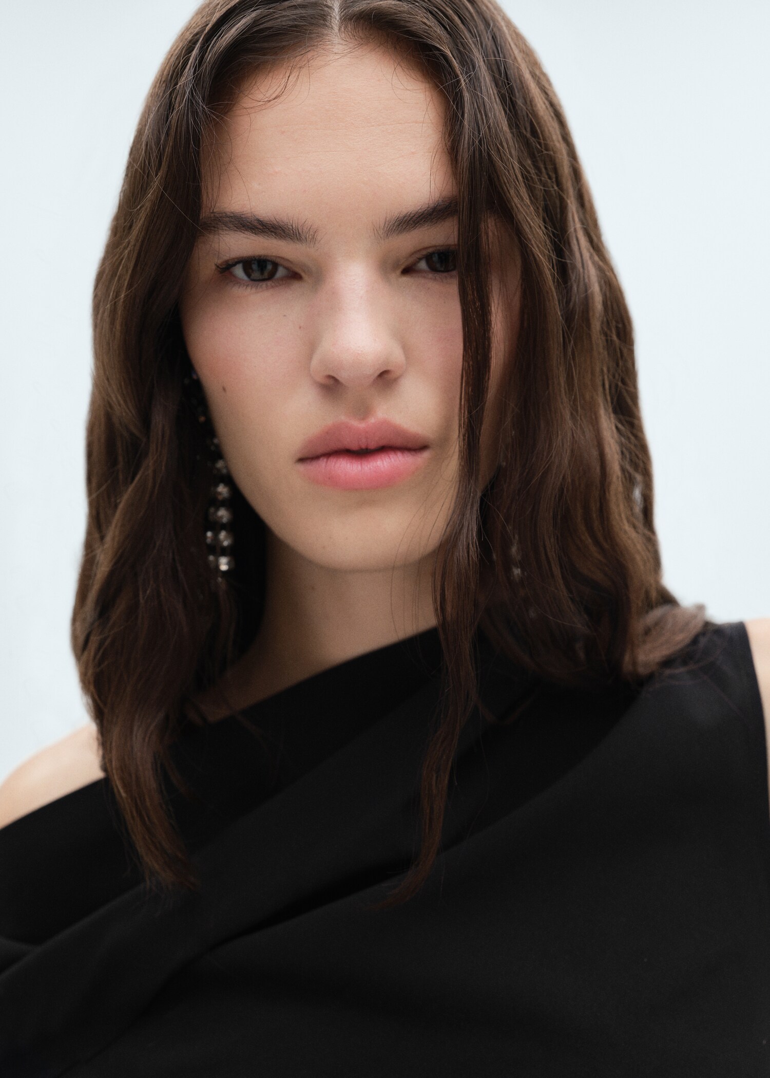 Asymmetrical draped top - Details of the article 1