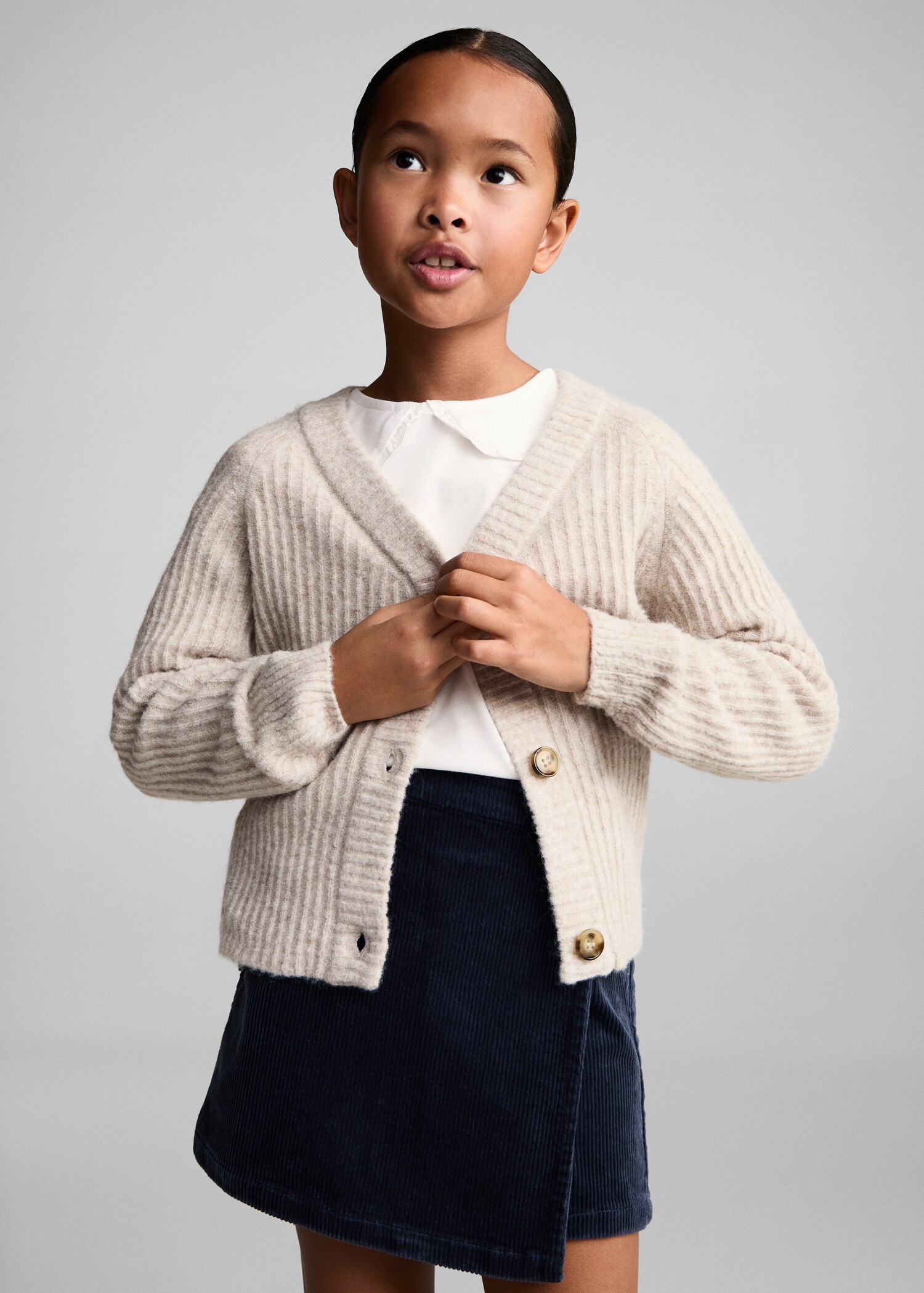 Ensemble de pantalon et cardigan en laine pour fillette Ensemble de pantalon et cardigan en laine pour fillette