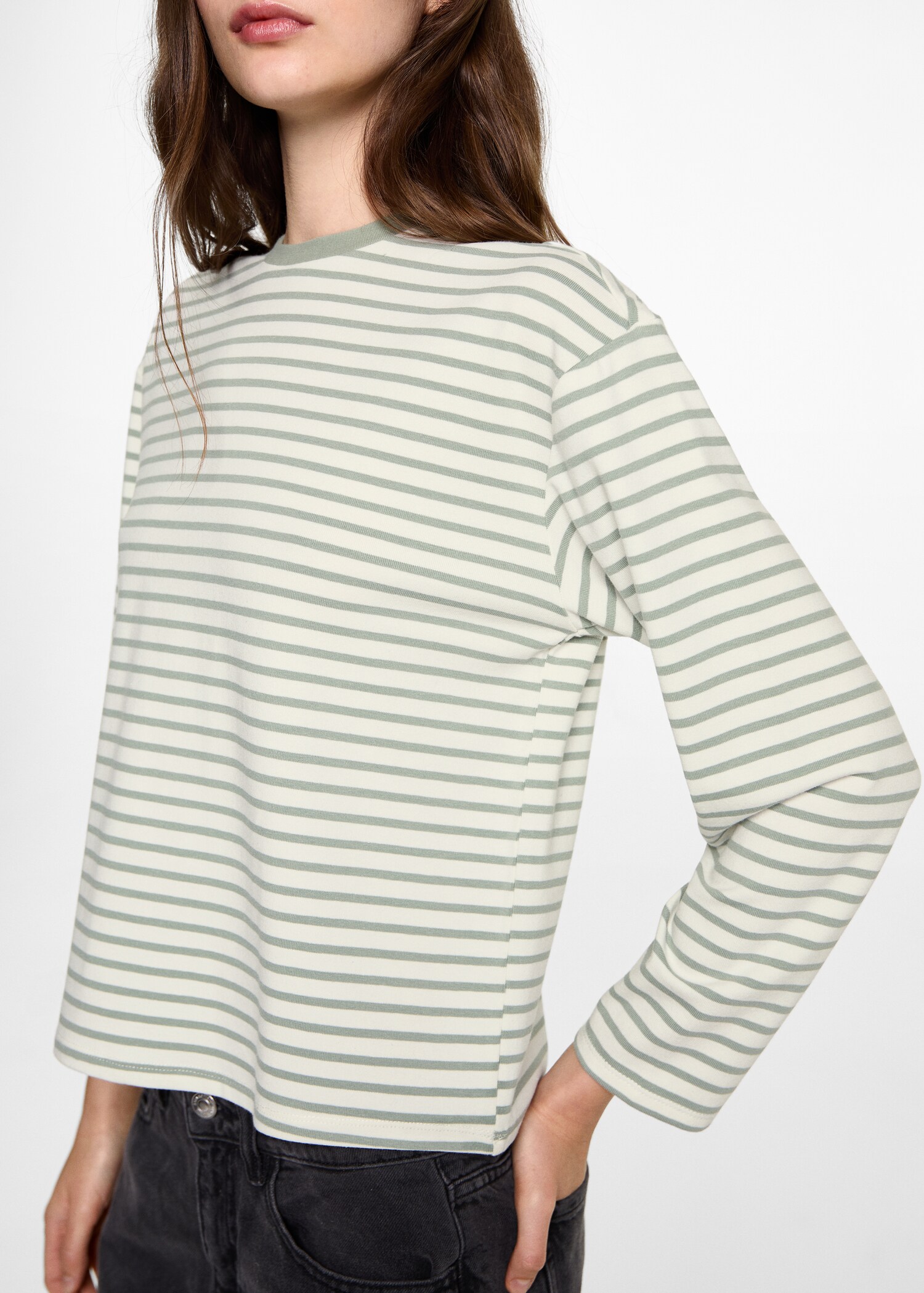 Gestreept T-shirt met lange mouwen - Detail van het artikel 6