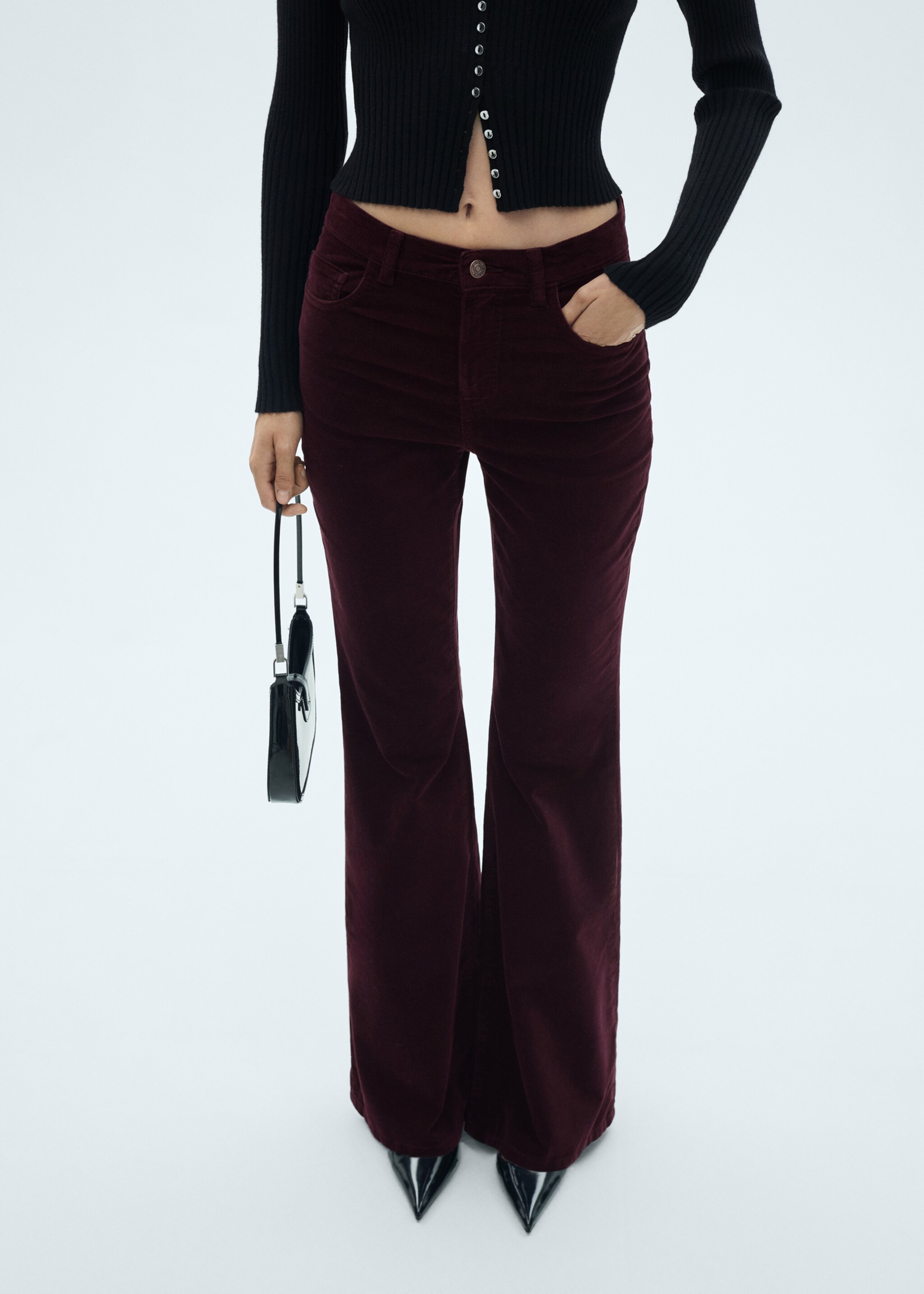 Jeans flare pana - Plano medio