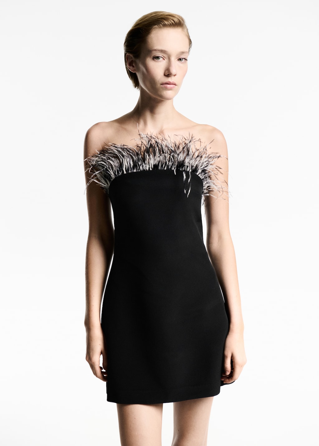 Strapless dress with feather detail Women MANGO Cambodia