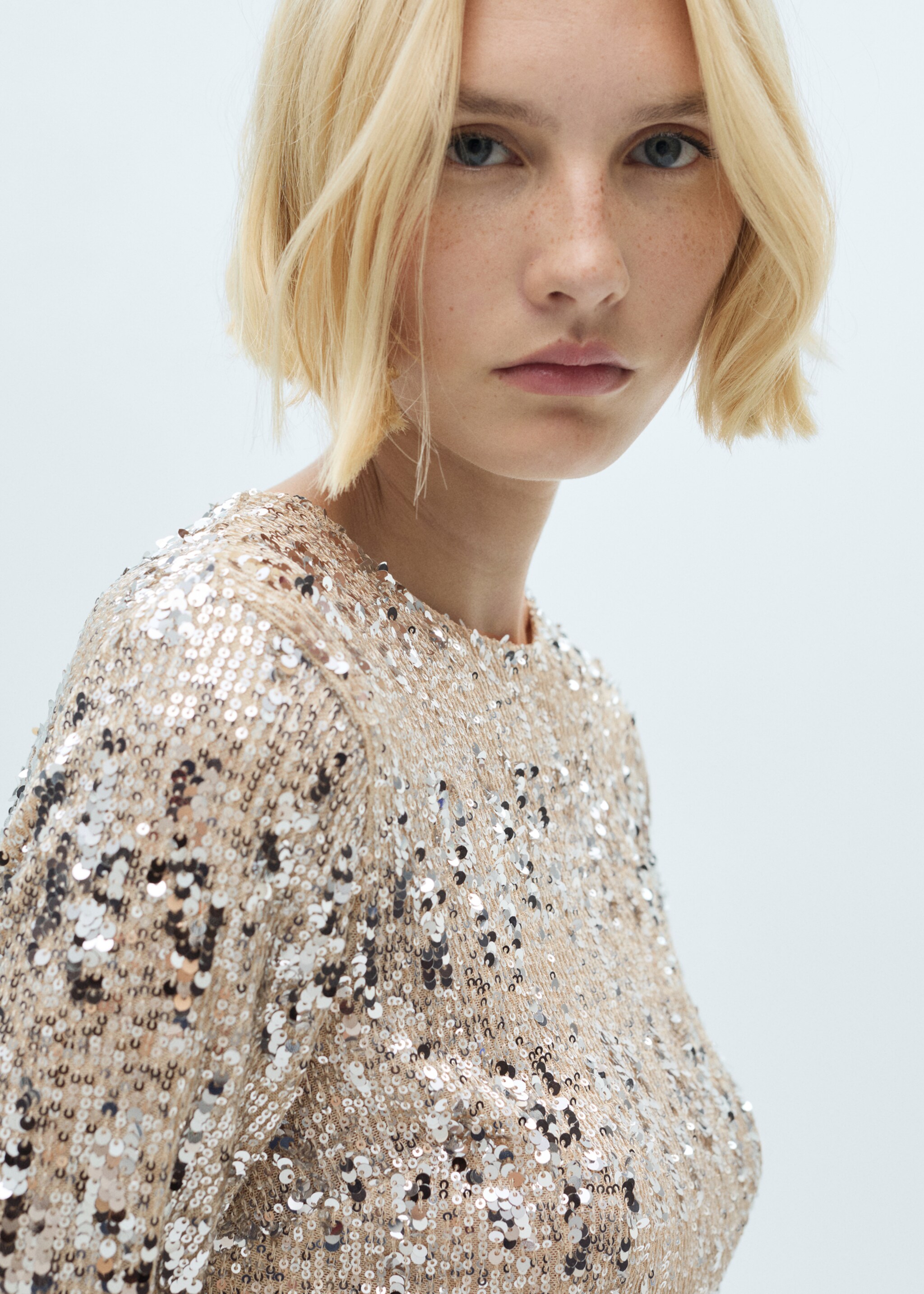Sequin shoulder pads dress - Details of the article 1, Silver. Ref: 77039060-00.