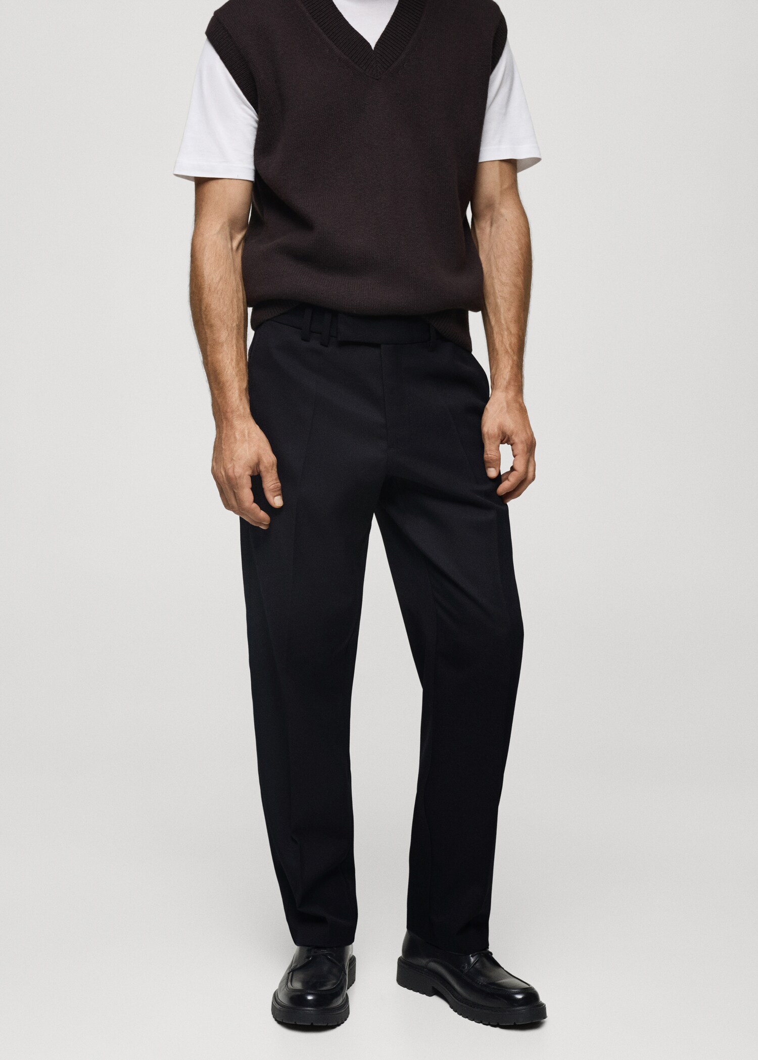 Regular-fit wool trousers - Medium plane