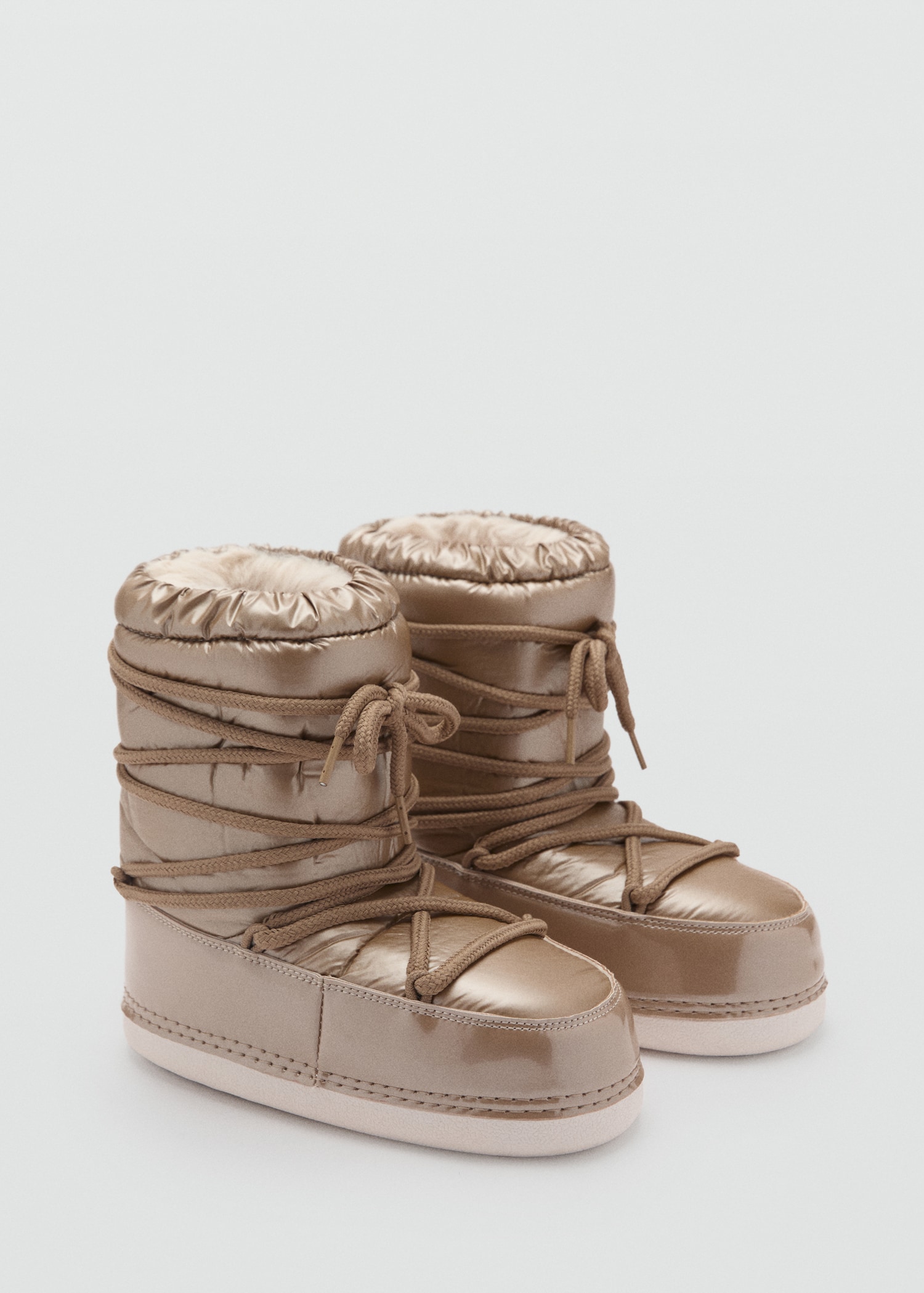 Kalinga Ashok Apres Ski Sorel Enfant Hotel Kalinga Moon Boots