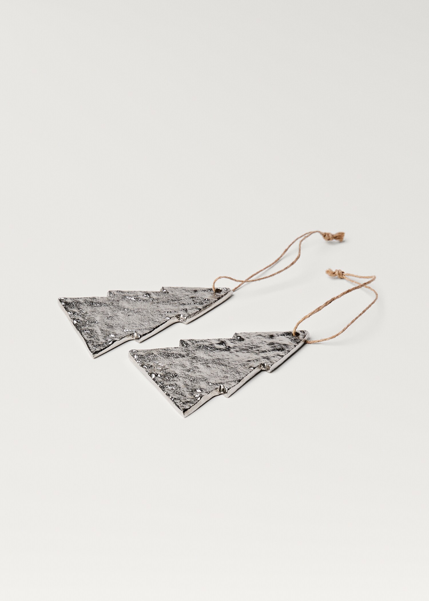 Pine tree design ornament - Details of the article 2