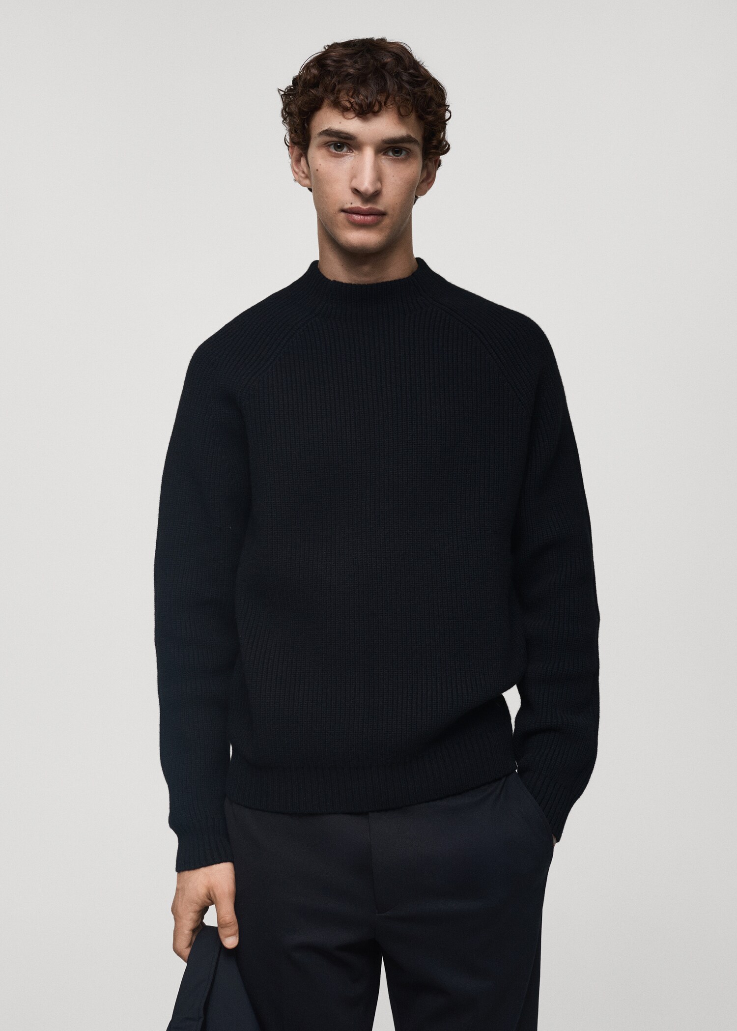 Coolmax® breathable wool-blend sweater - Medium plane