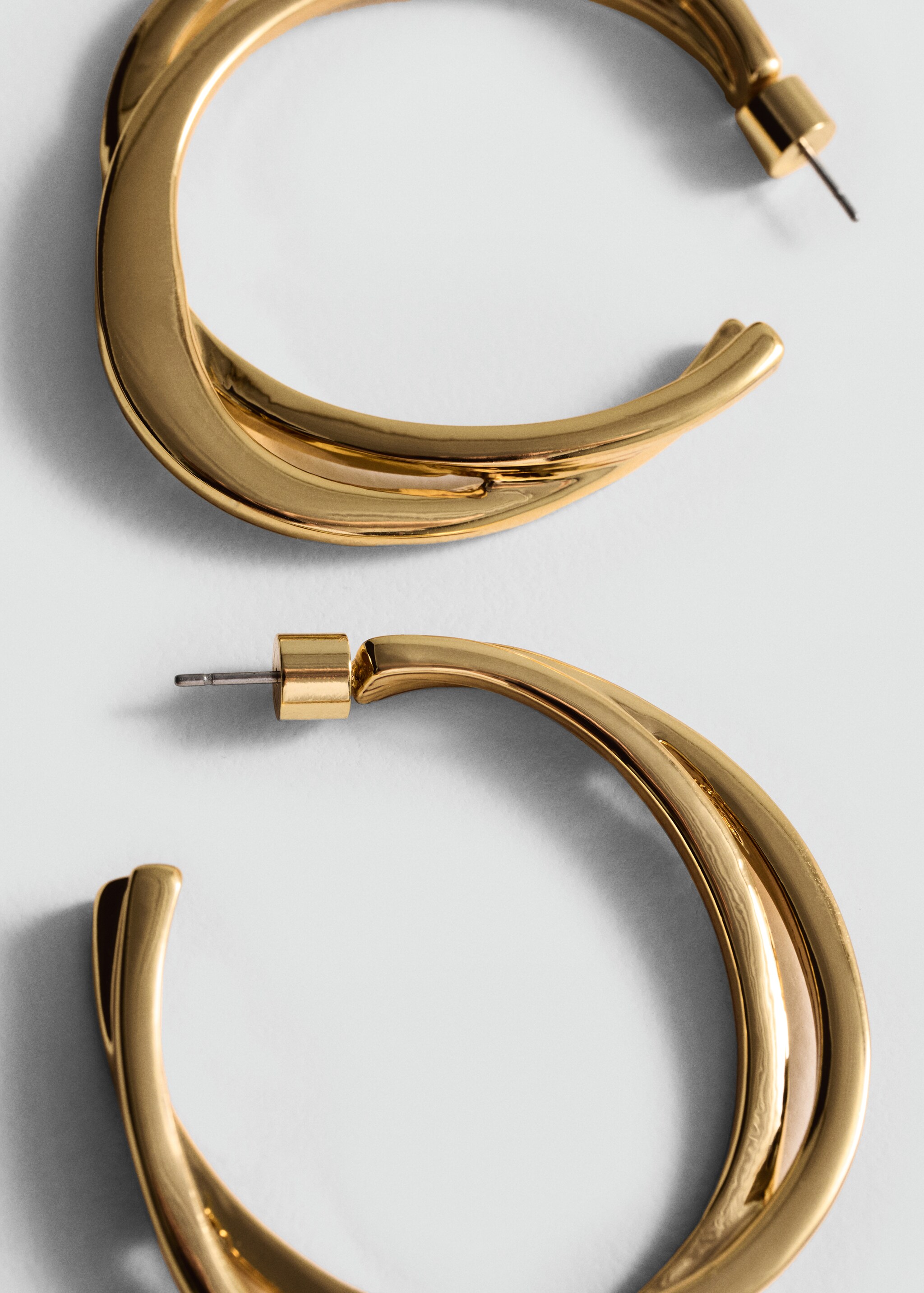 Intertwined hoop earrings - Medium plane