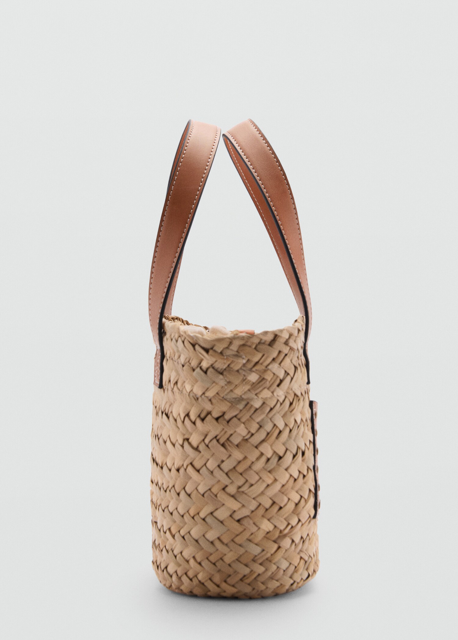 Basket bag with studs detail - Details of the article 1