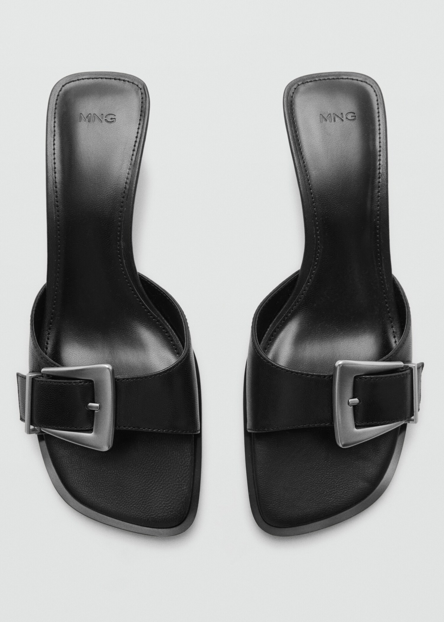 Buckle leather sandals - Details of the article 2