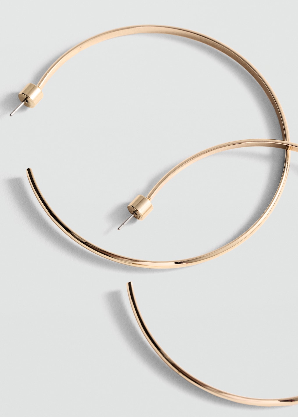 Maxi hoop earrings Women MANGO Saudi Arabia