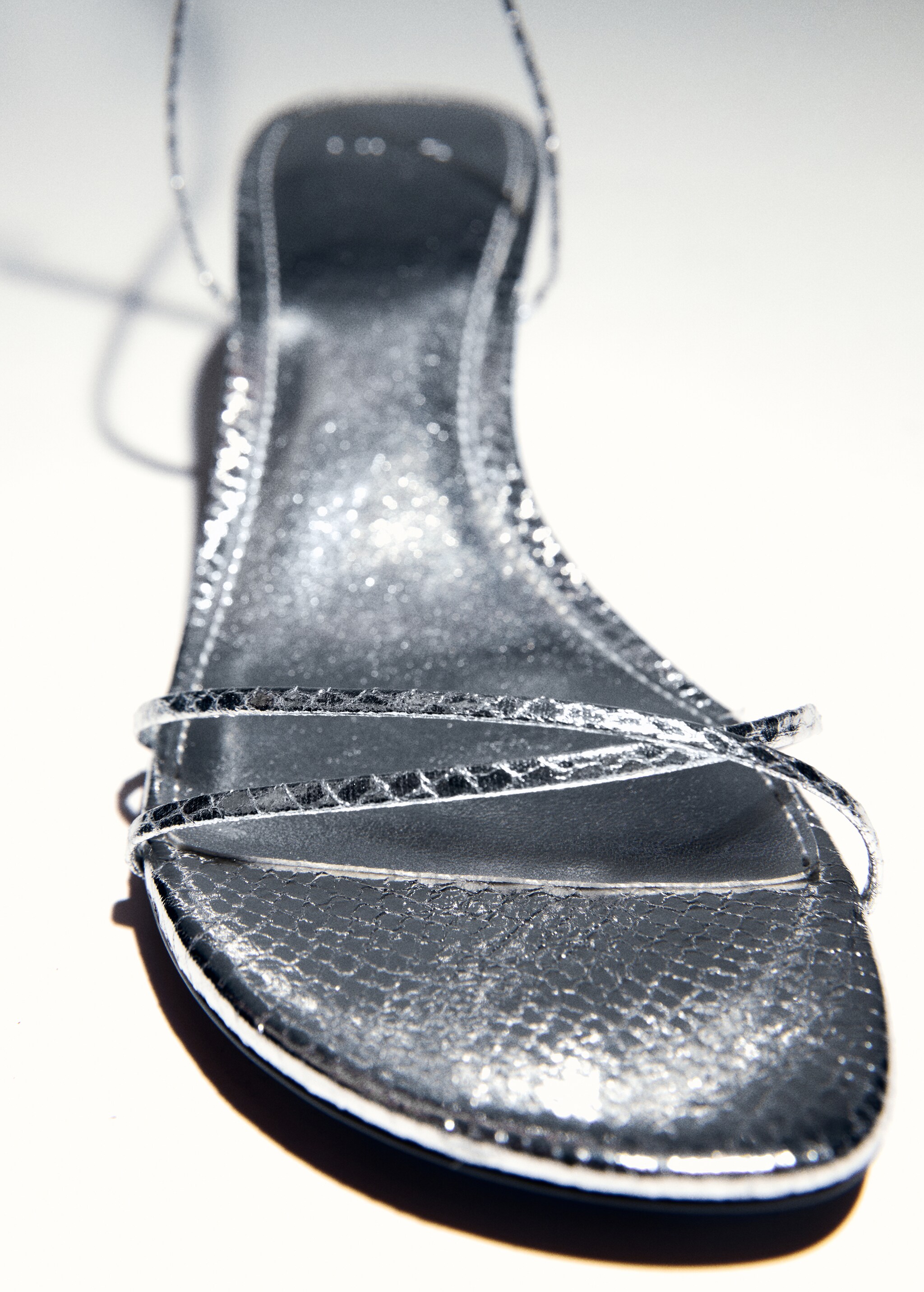 Босоножки на каблуке с ремешками - Деталь изделия 5